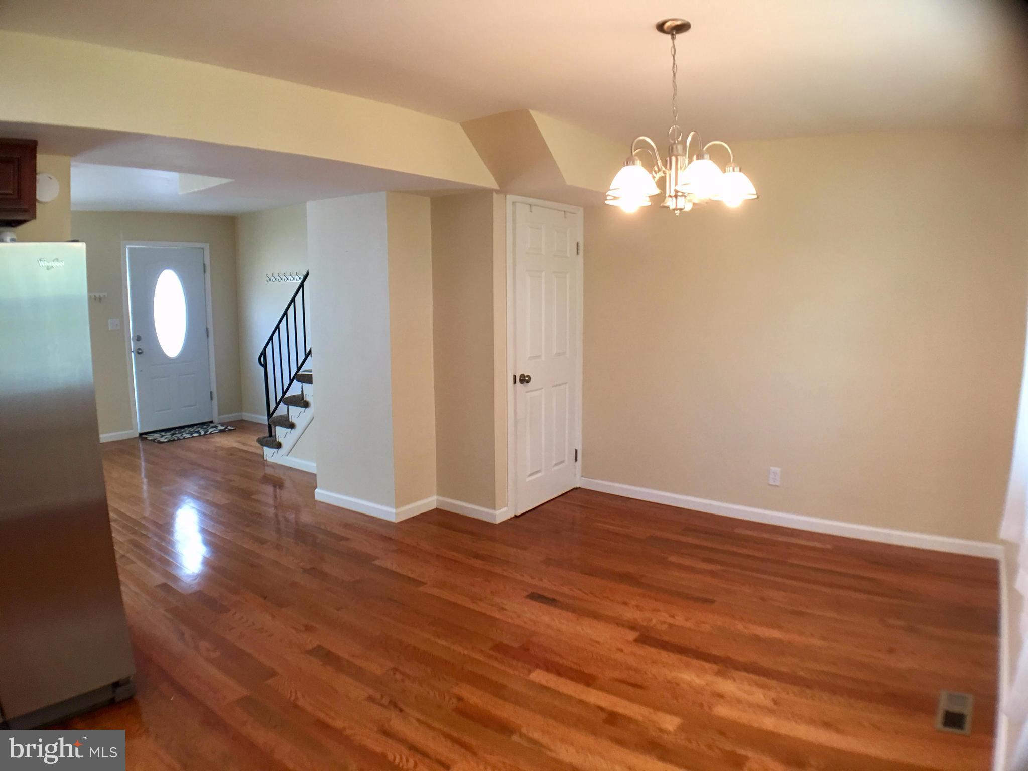 HARFORD SQUARE - Residential