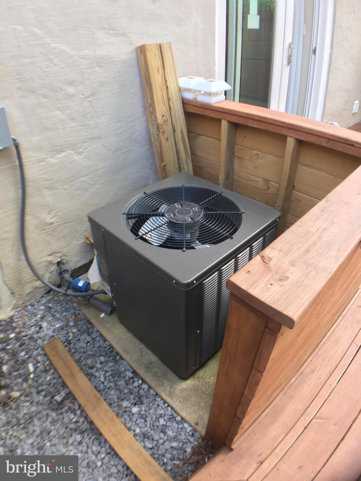 HARFORD SQUARE - Residential