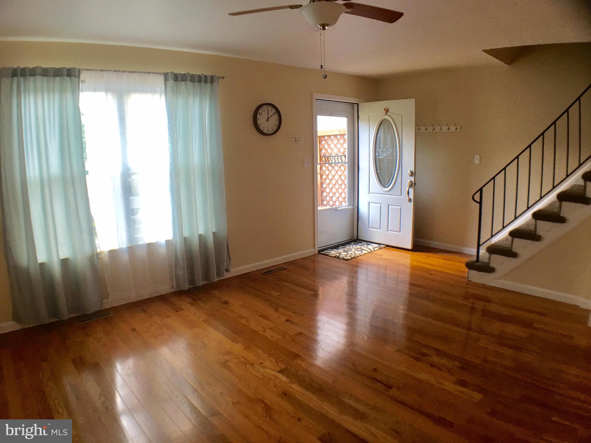 HARFORD SQUARE - Residential