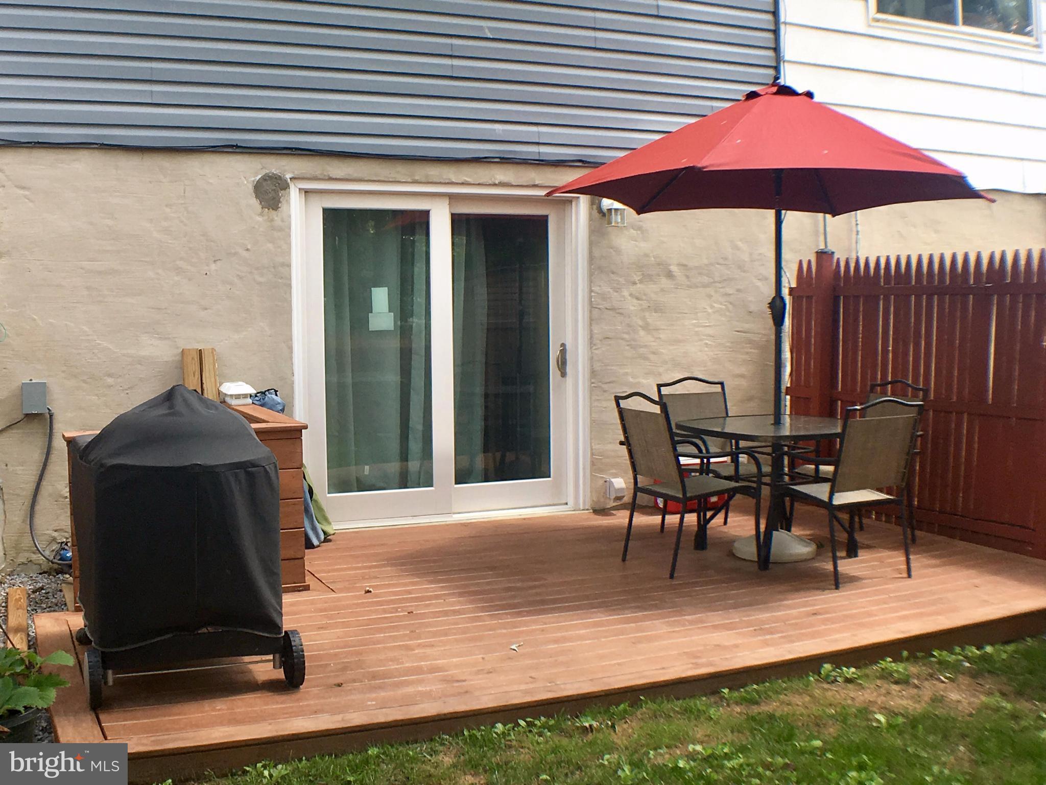 HARFORD SQUARE - Residential