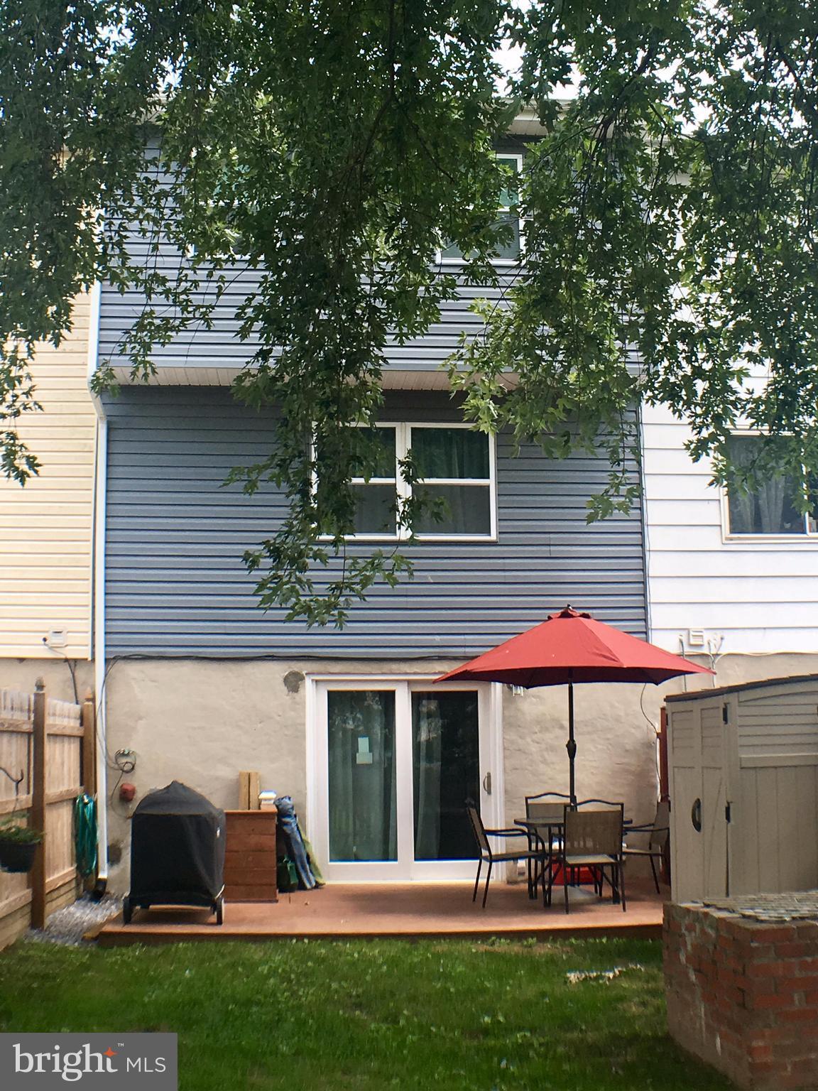 HARFORD SQUARE - Residential