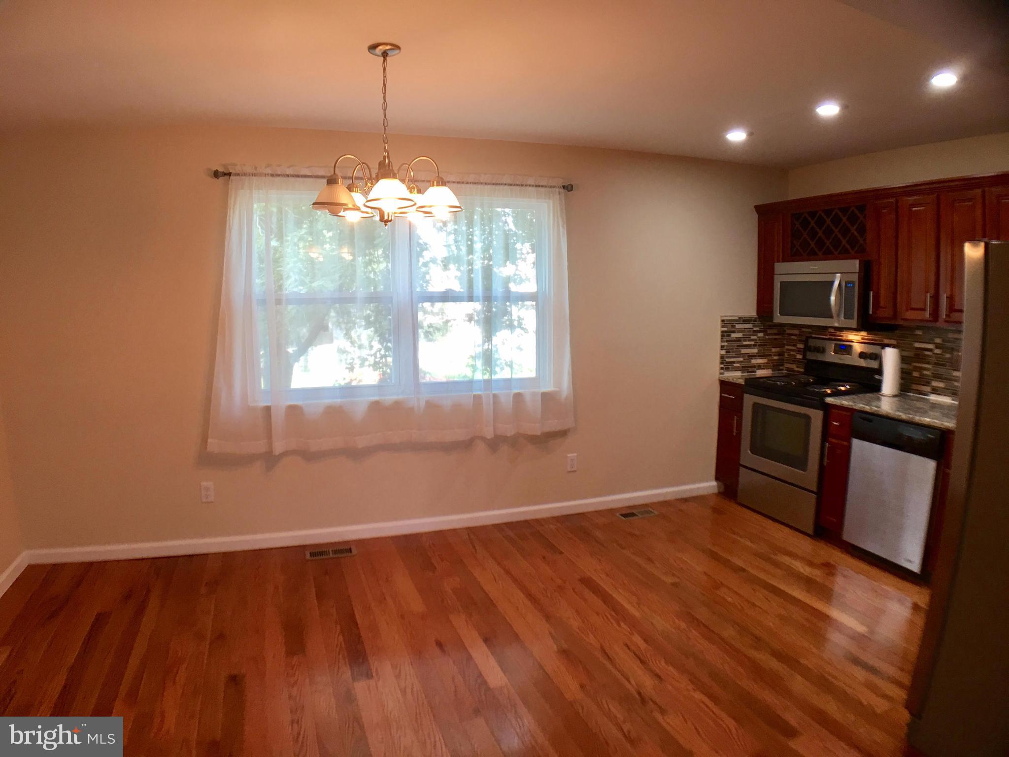 HARFORD SQUARE - Residential