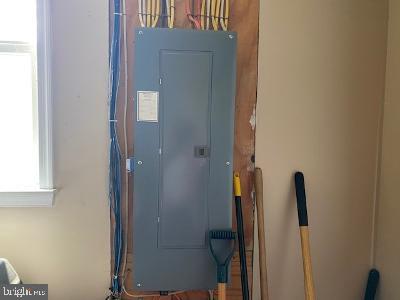 VANTAGE HILLS - Residential