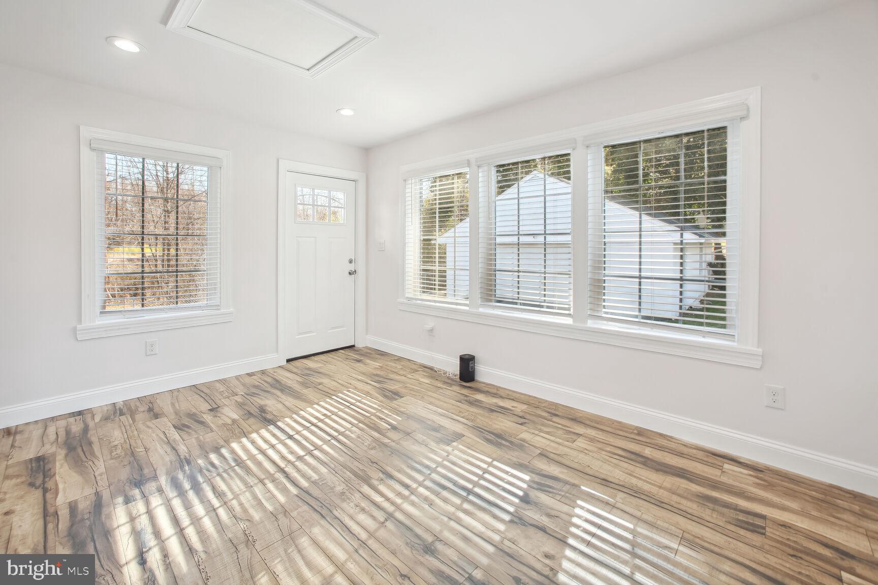 BELTSVILLE HEIGHTS - Residential Lease