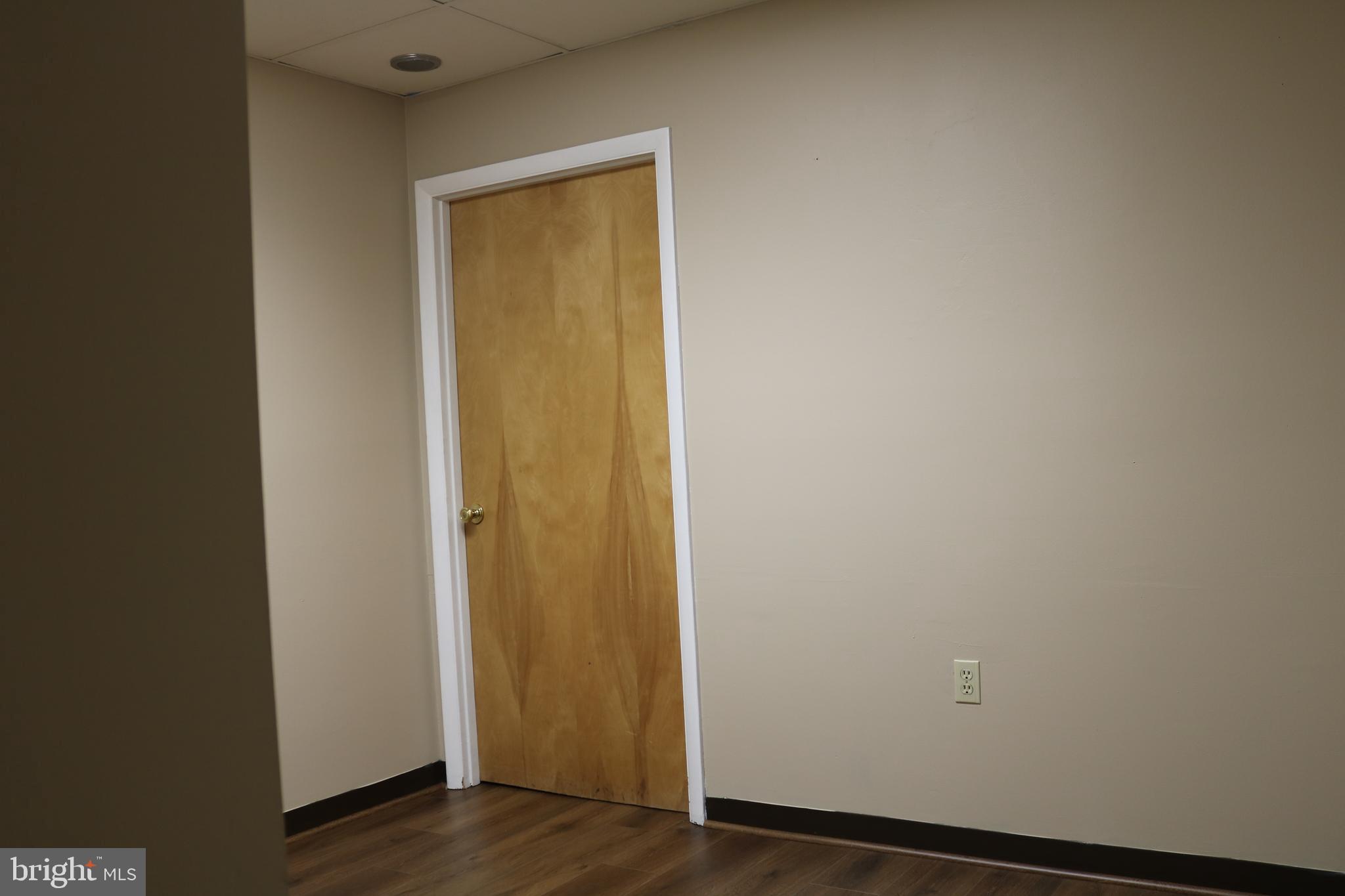 114 WALNUT STREET SUITE 3