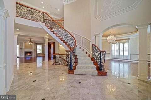 6604 RESERVES HILL COURT ANNANDALE VA 22003
