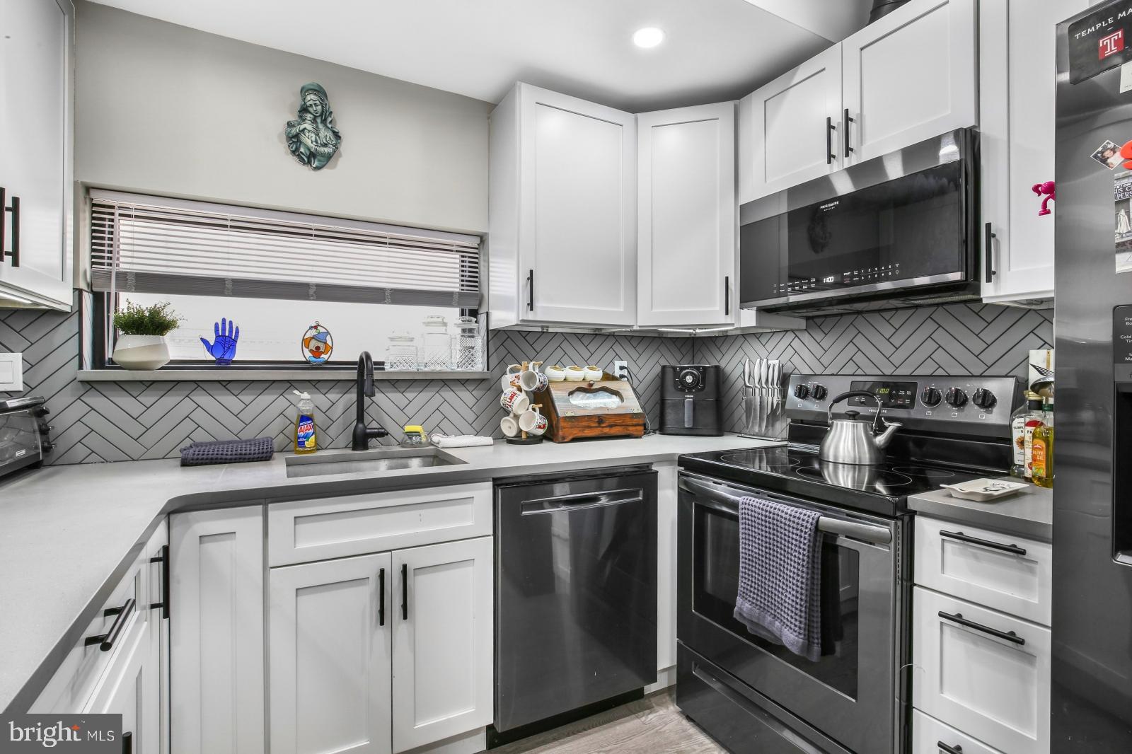 EAST KENSINGTON - Residential Lease