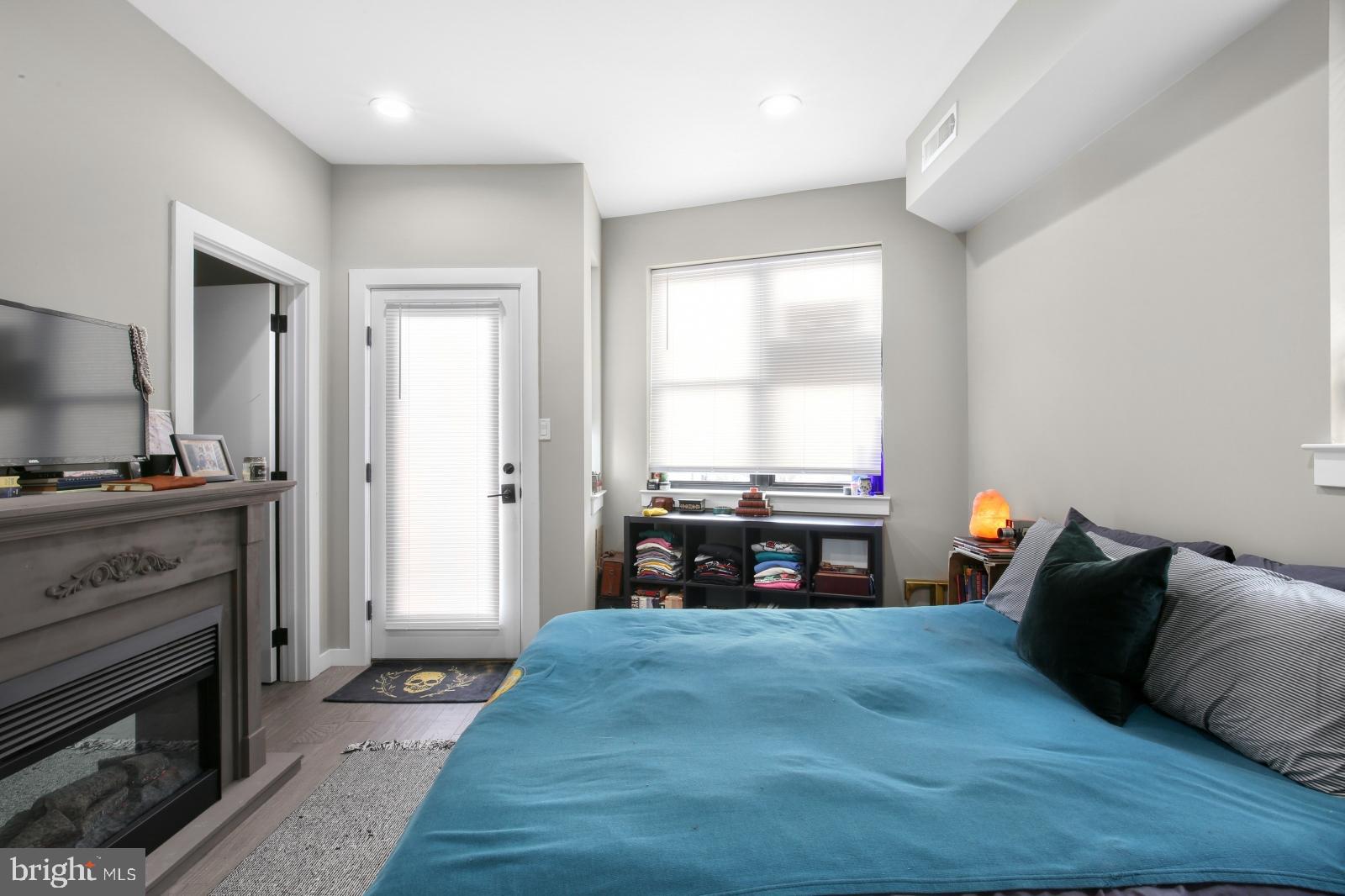 EAST KENSINGTON - Residential Lease