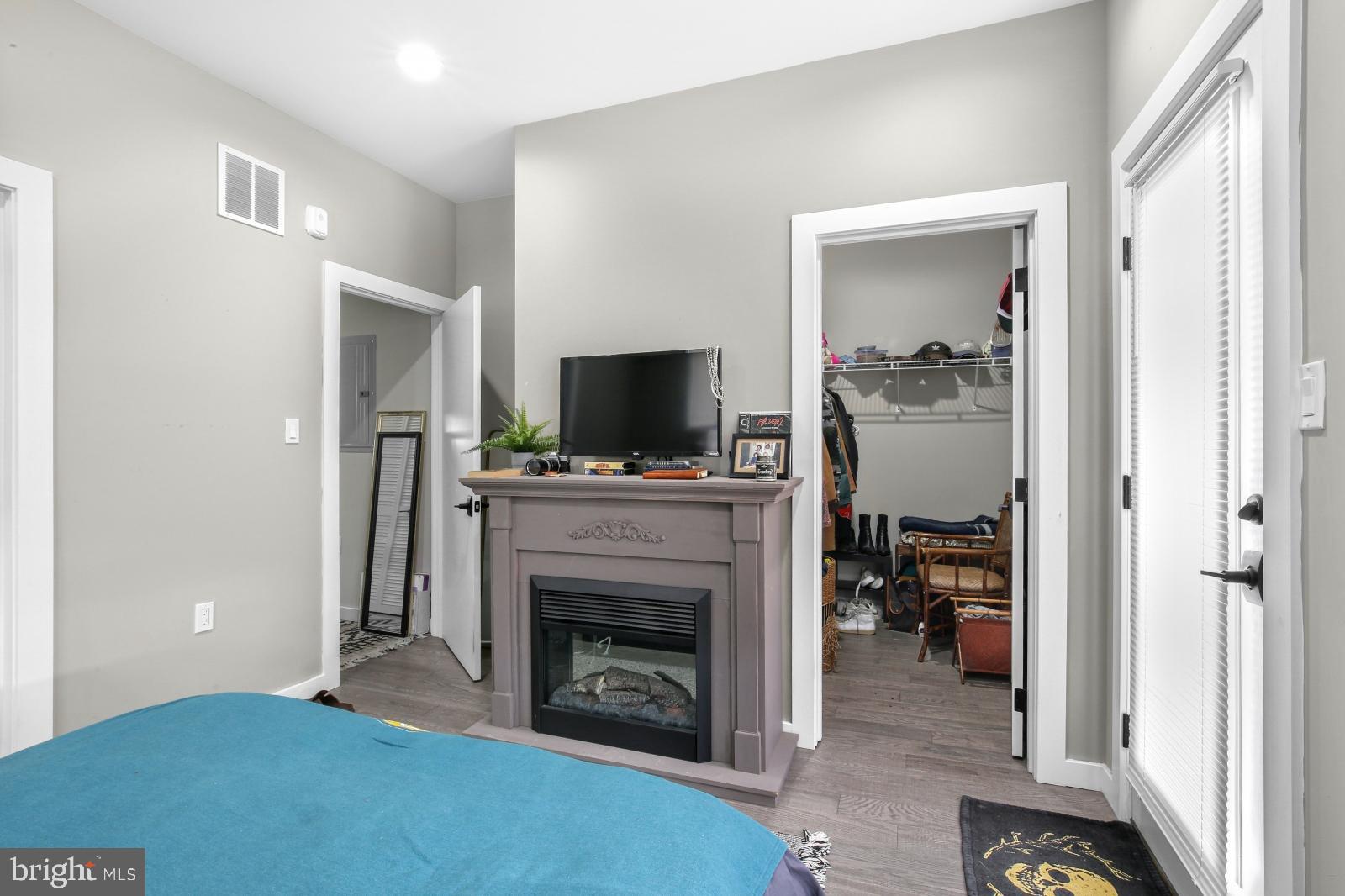 EAST KENSINGTON - Residential Lease