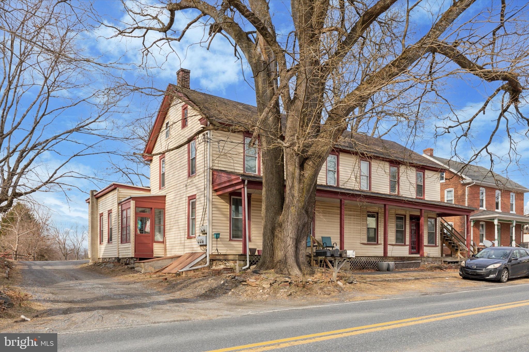 3267 MAIN STREET