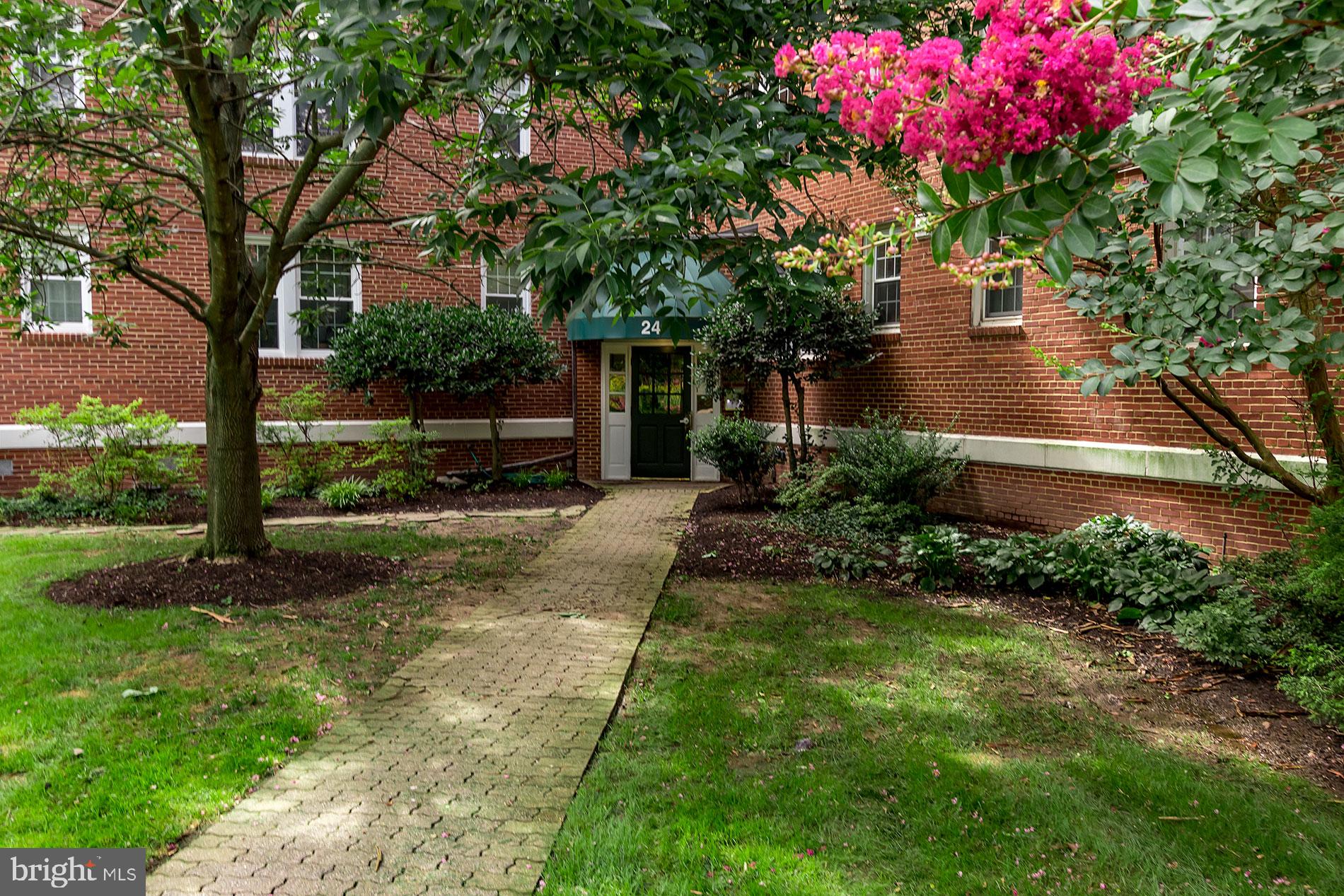 ARBORS OF ARLINGTON - Residential