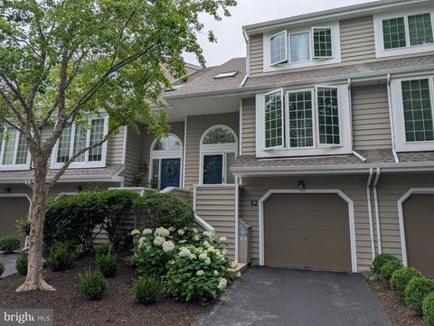 39 CABOT DRIVE CHESTERBROOK PA 19087