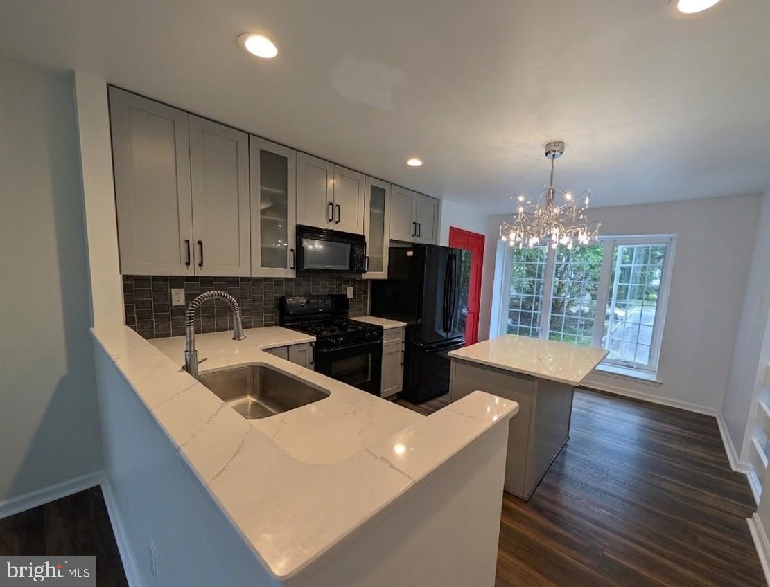 CHESTERBROOK/NEWPO - Residential