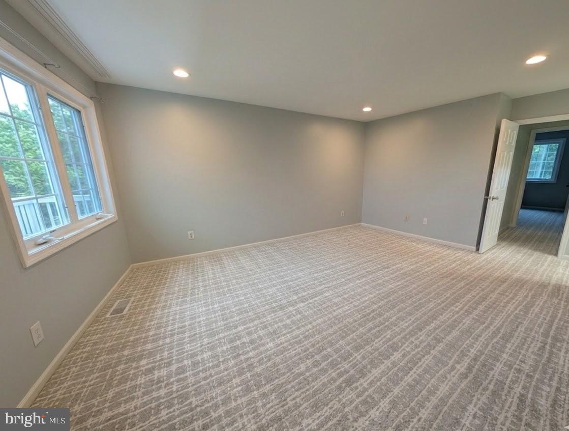 CHESTERBROOK/NEWPO - Residential