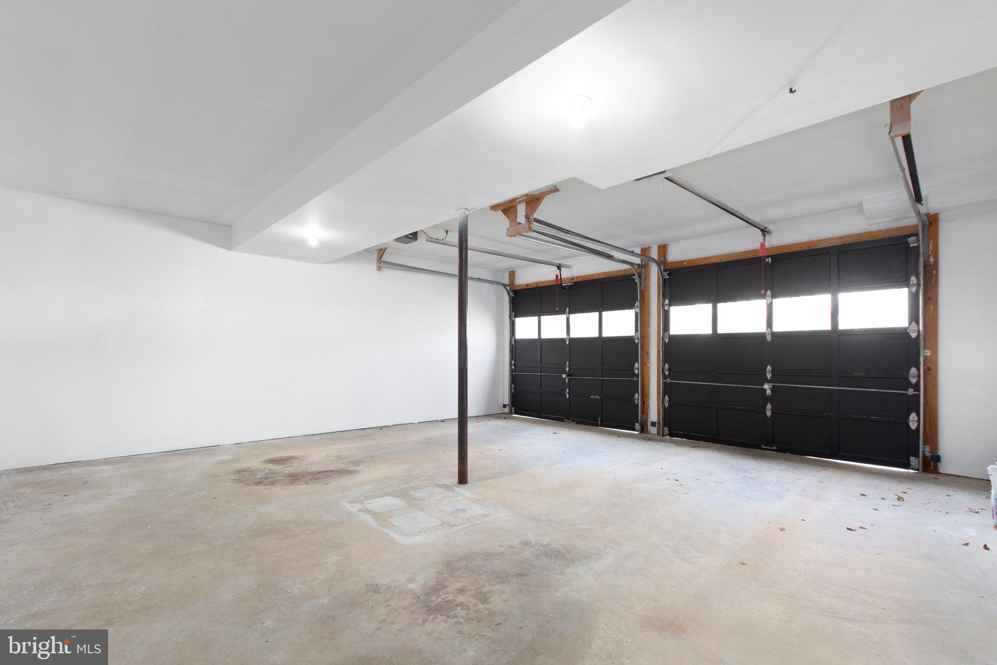 MAPLE GROVE - Residential