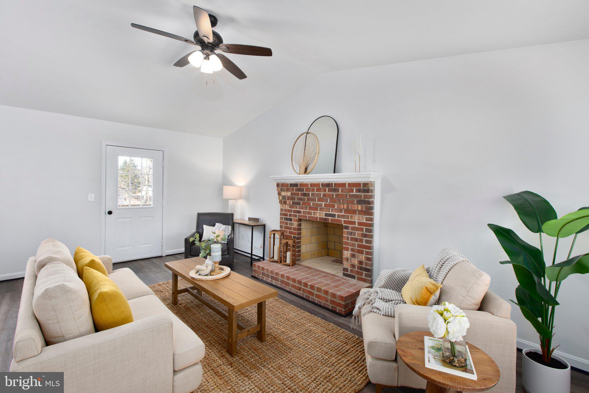 MAPLE GROVE - Residential