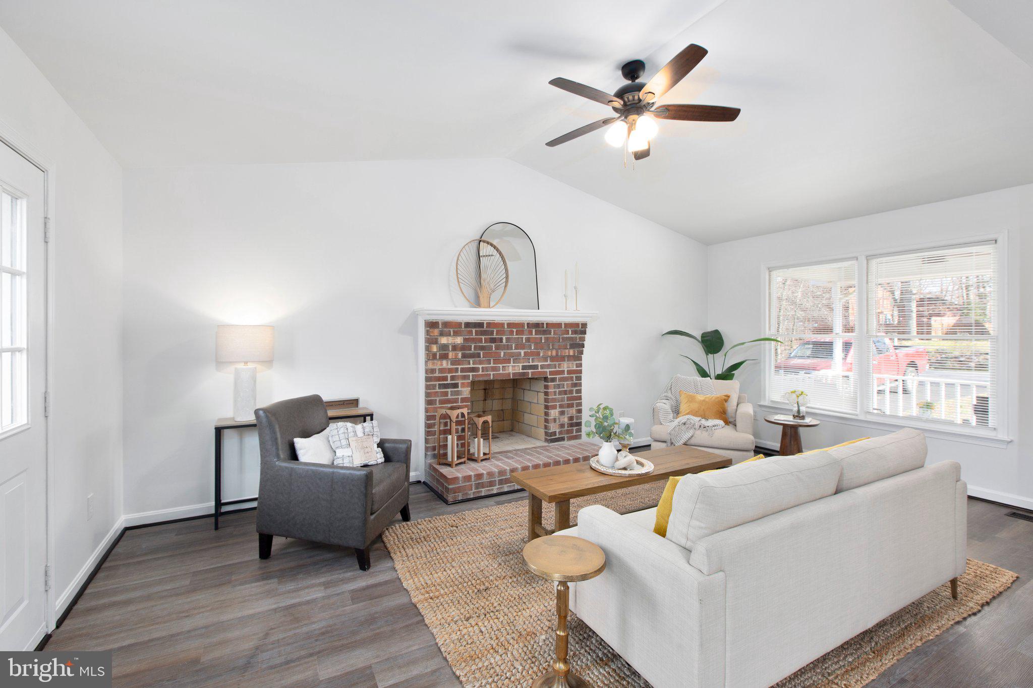 MAPLE GROVE - Residential