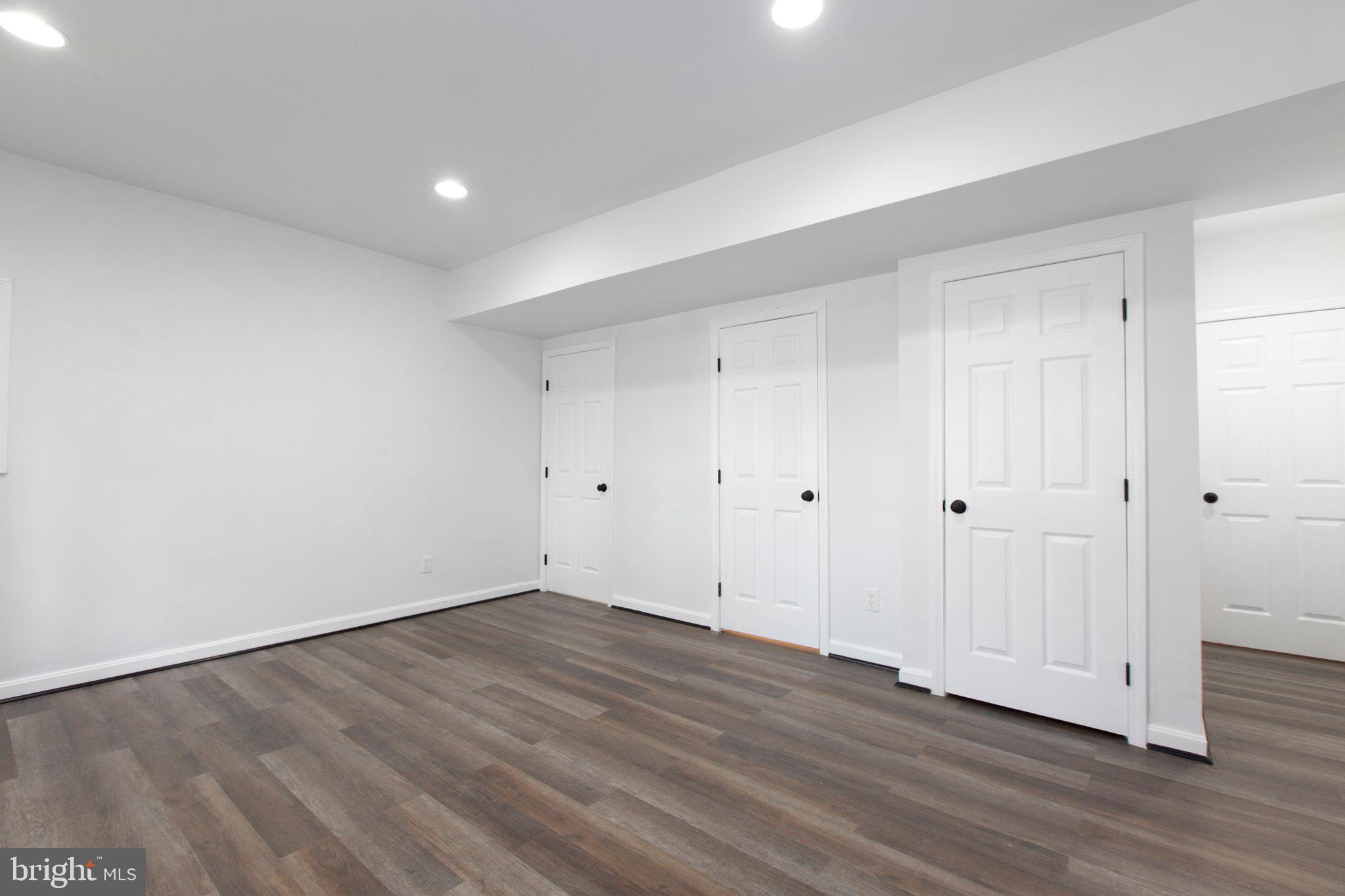 MAPLE GROVE - Residential