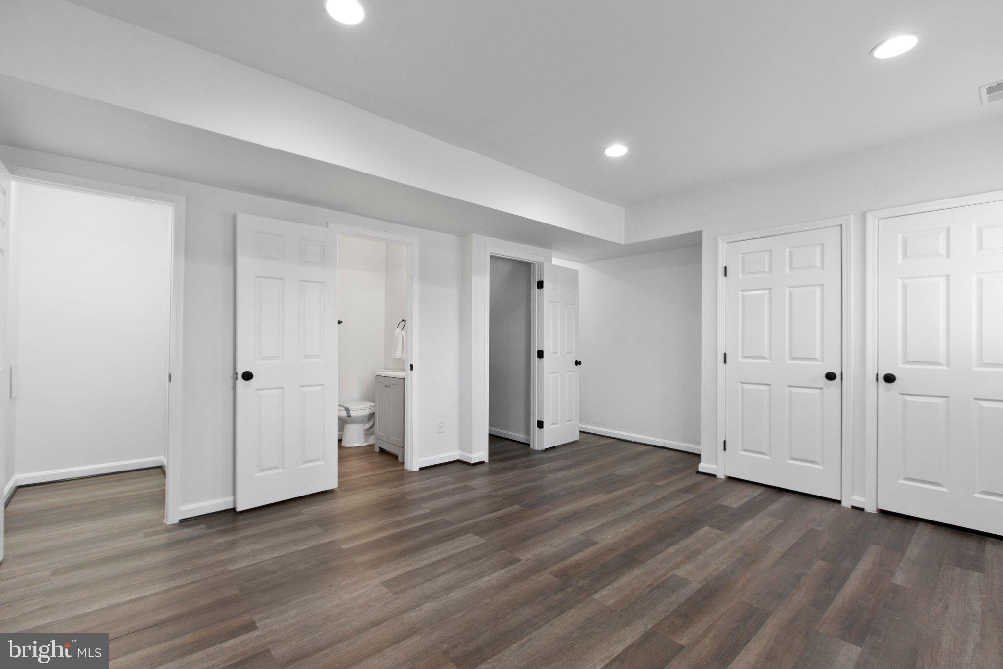 MAPLE GROVE - Residential