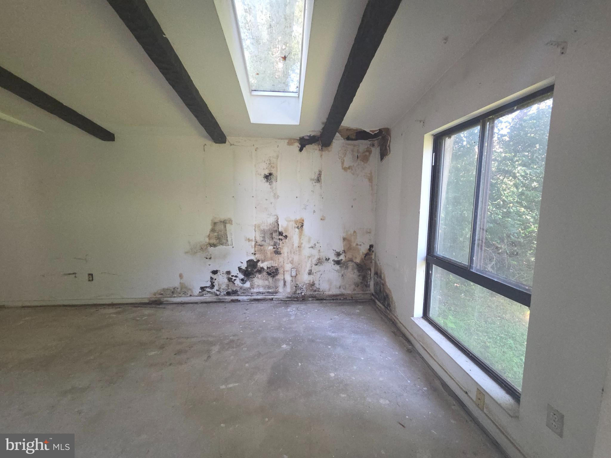 VILLAGE OF LONG REACH - Residential