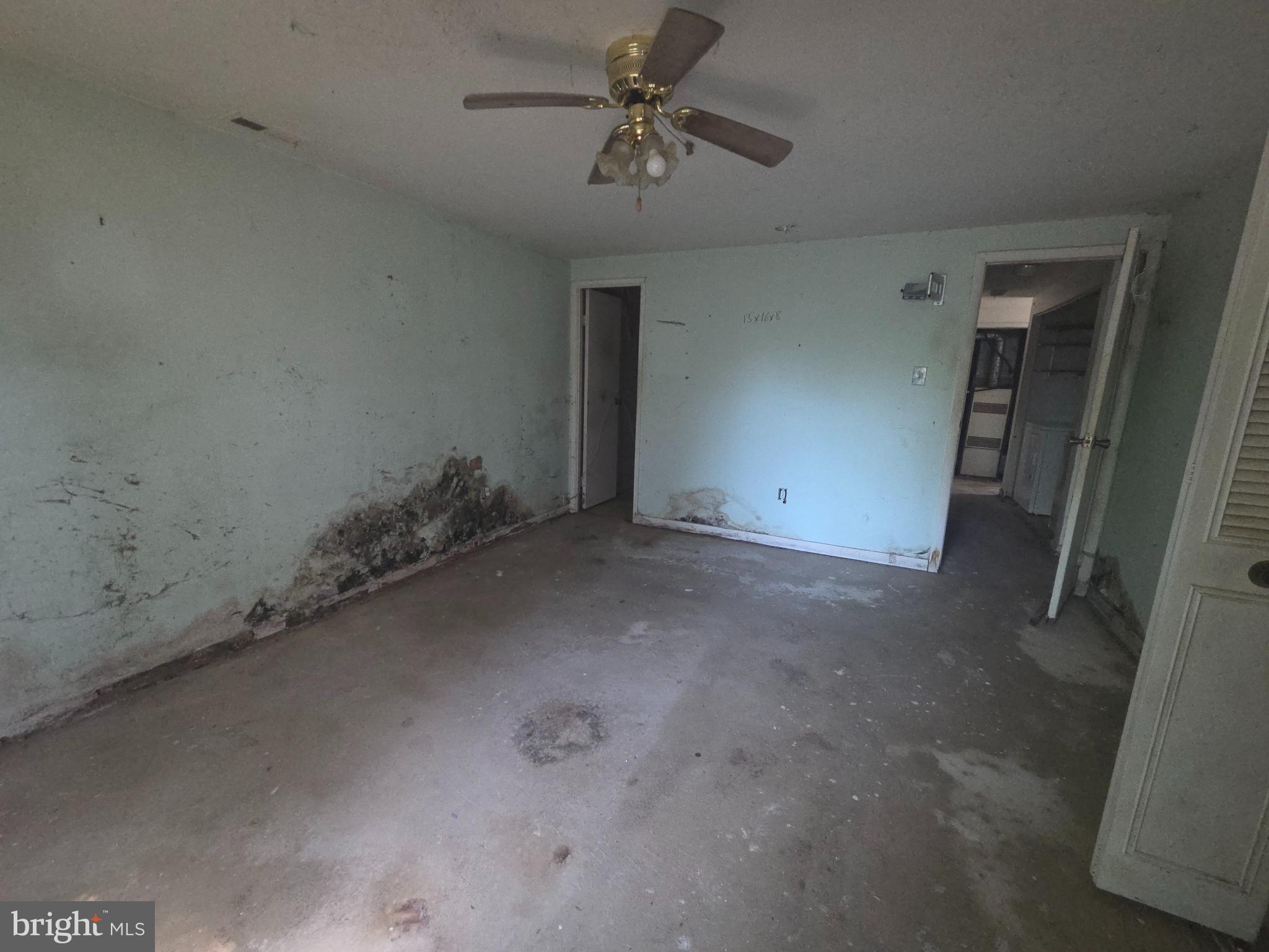 VILLAGE OF LONG REACH - Residential