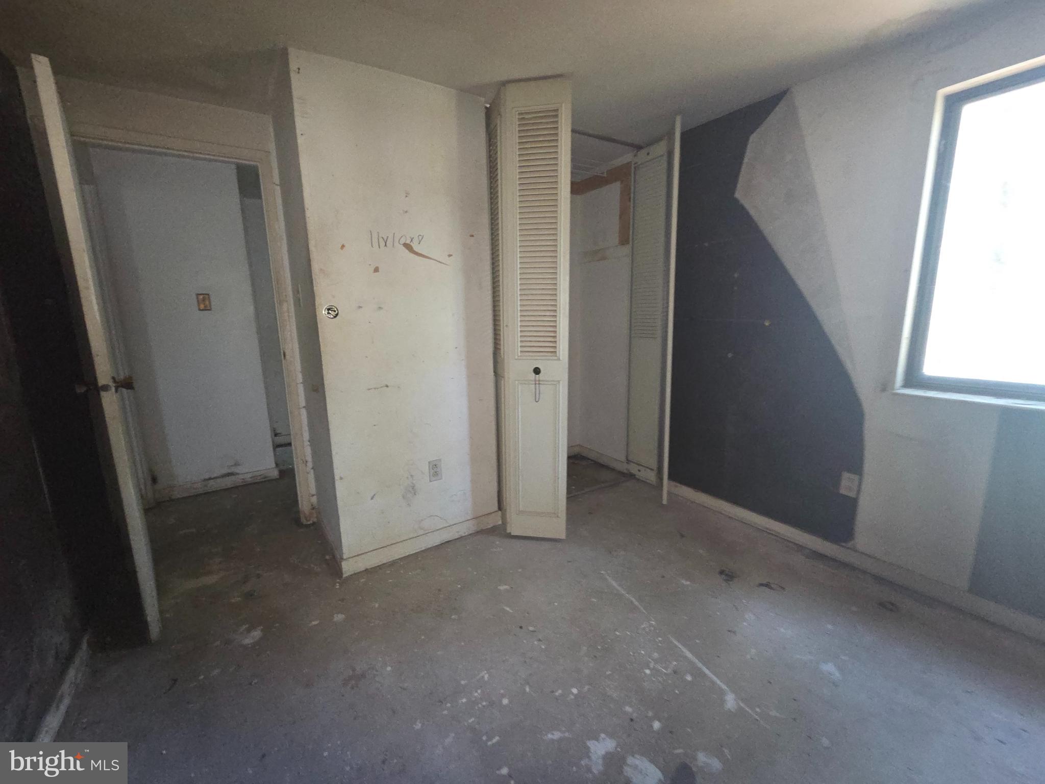 VILLAGE OF LONG REACH - Residential