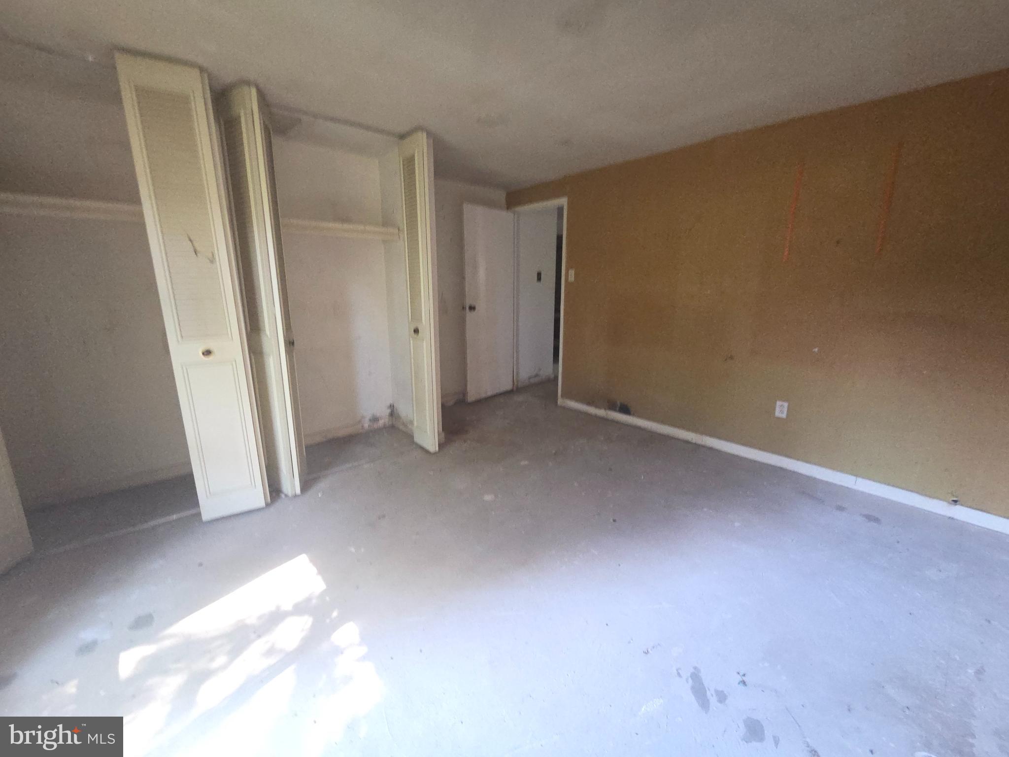 VILLAGE OF LONG REACH - Residential