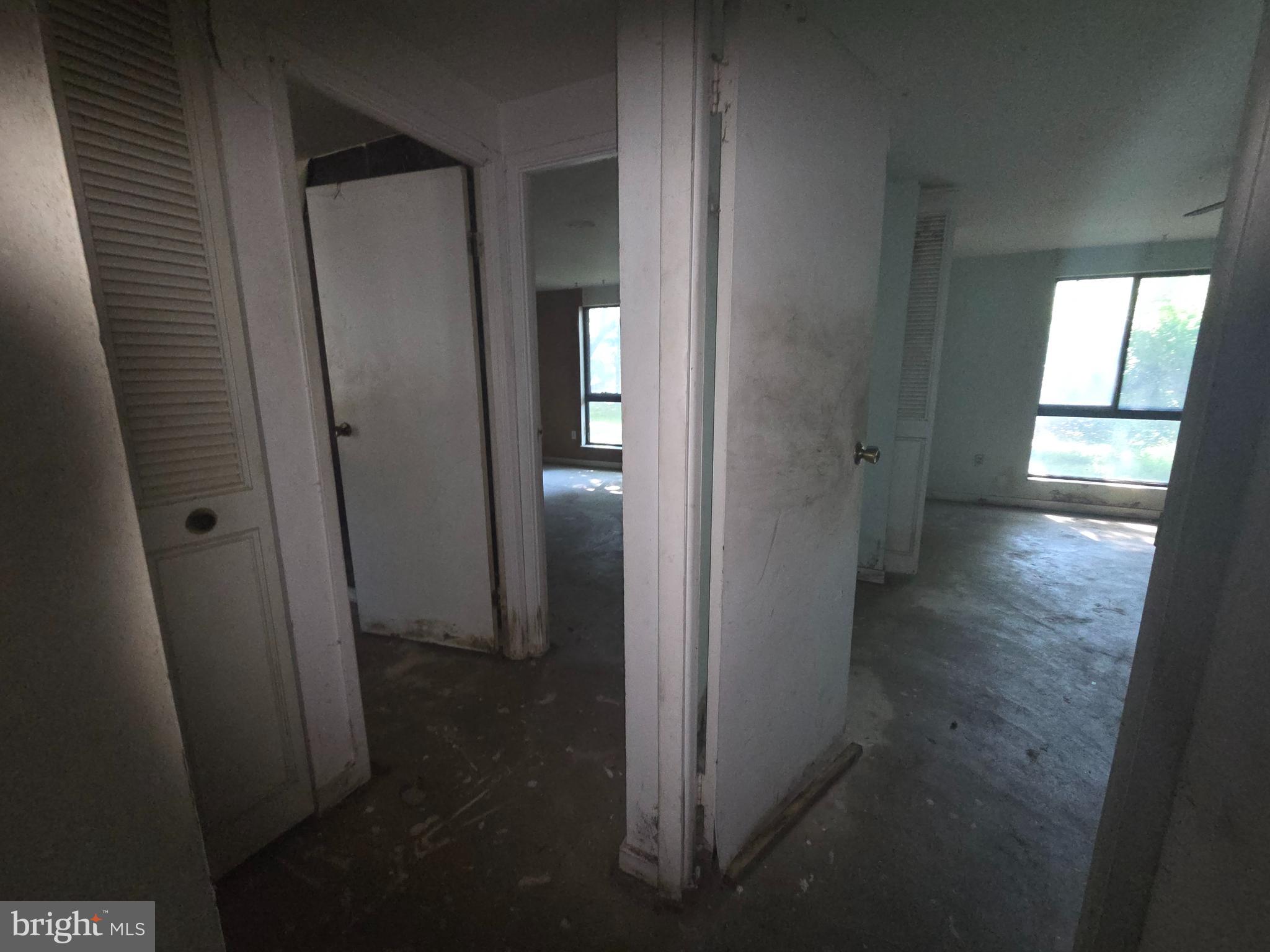 VILLAGE OF LONG REACH - Residential