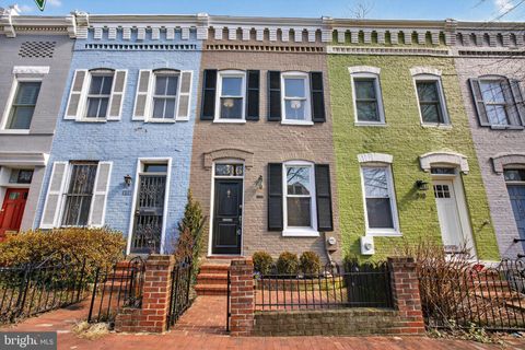 316 11TH STREET SE WASHINGTON DC 20003