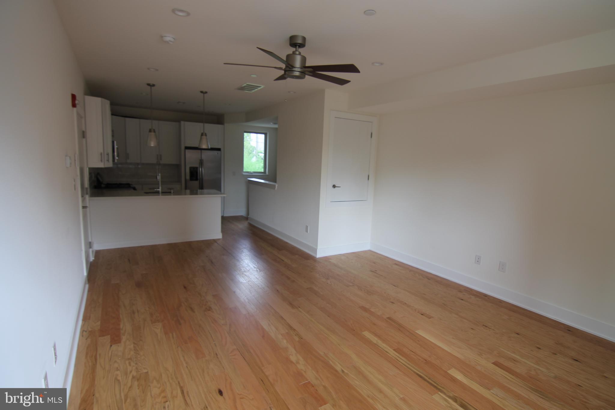 PORT RICHMOND - Residential Lease