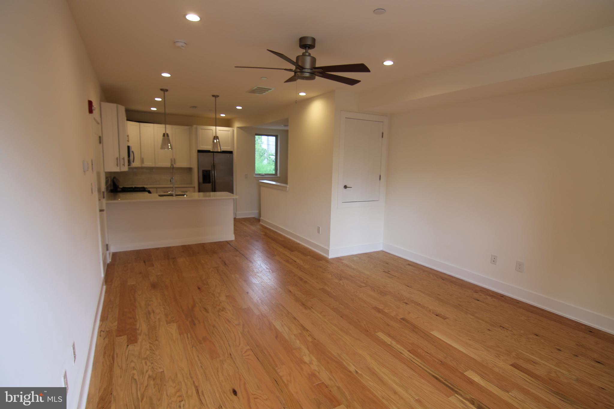 PORT RICHMOND - Residential Lease