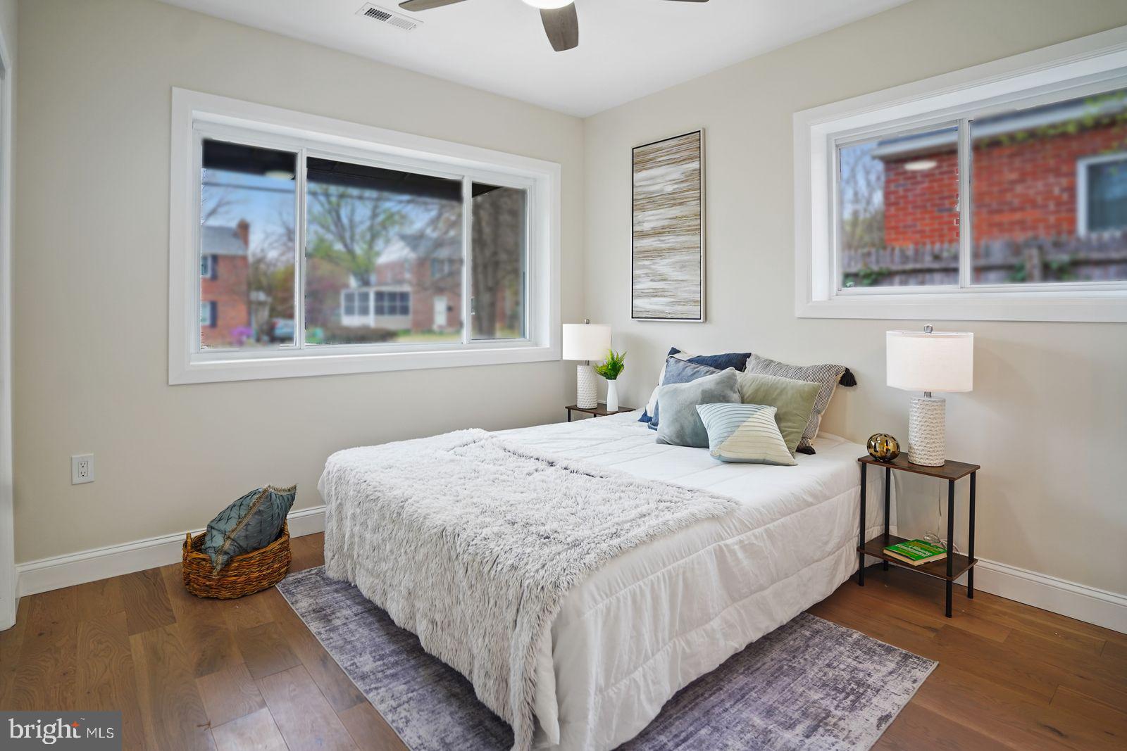 CAROLE HIGHLANDS - Residential