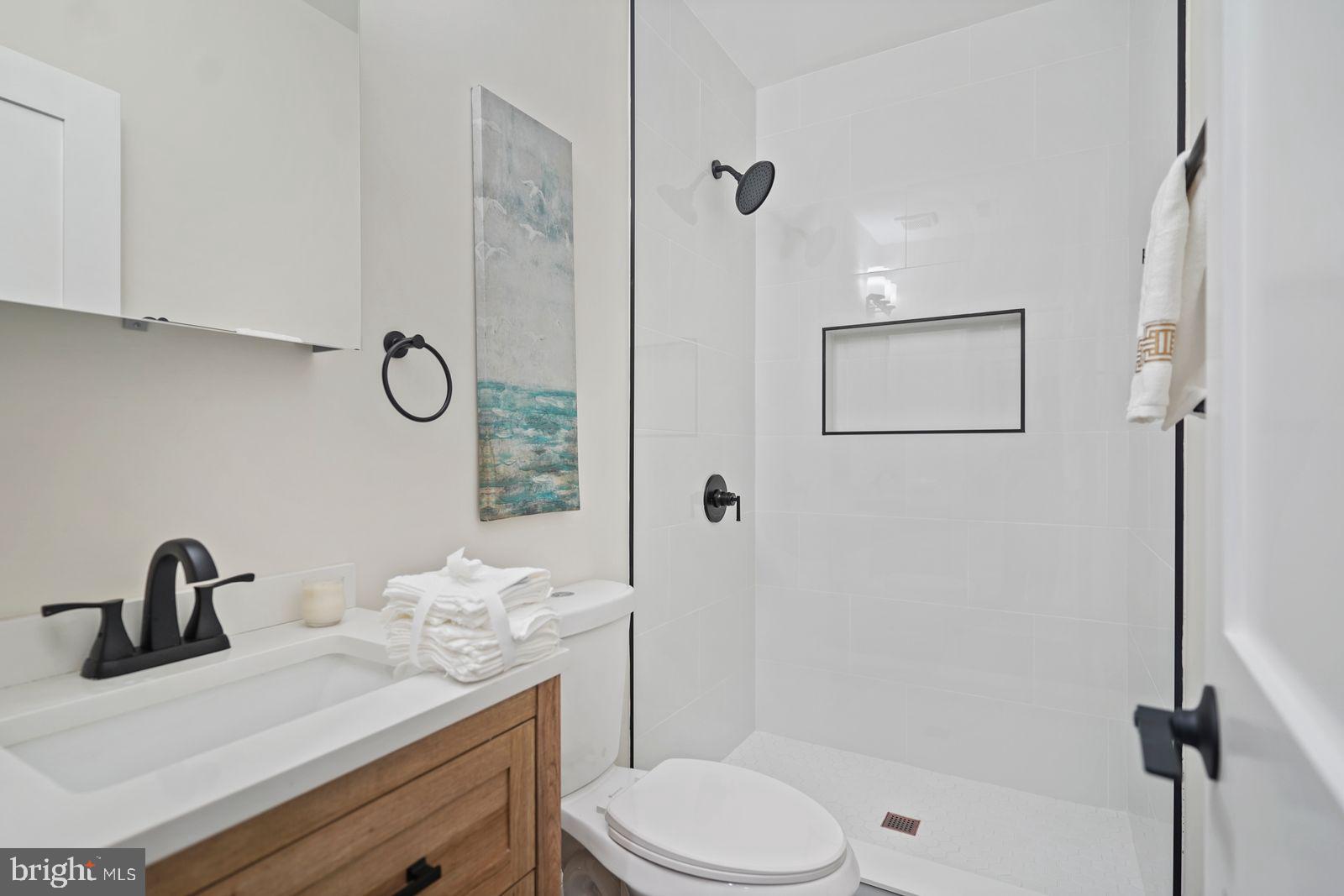 CAROLE HIGHLANDS - Residential