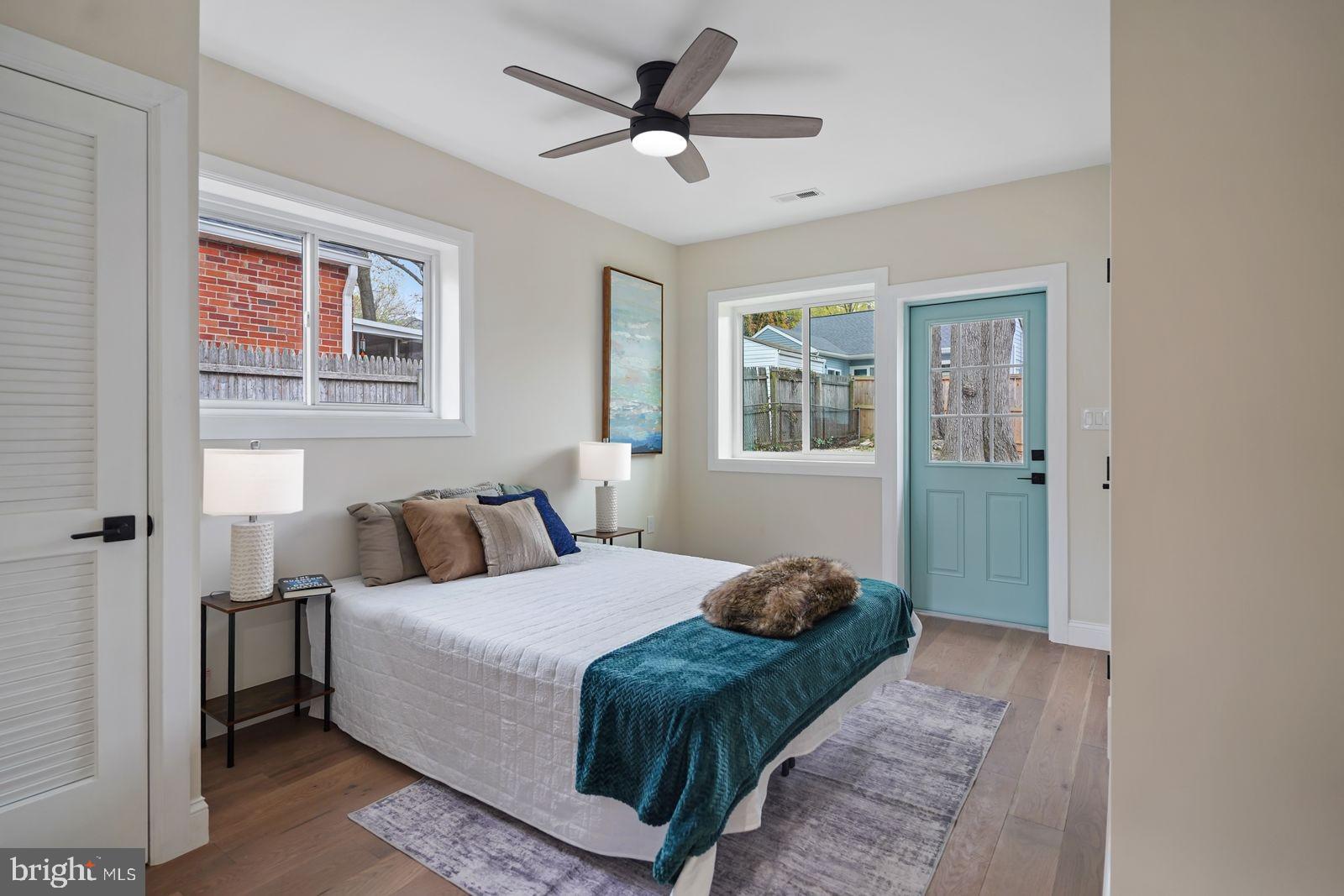 CAROLE HIGHLANDS - Residential