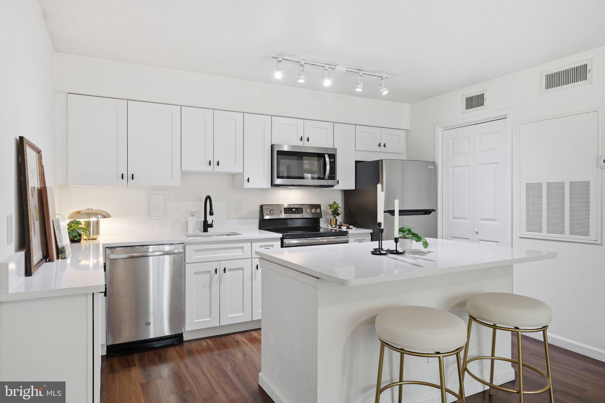 3303 WYNDHAM CIRCLE 146