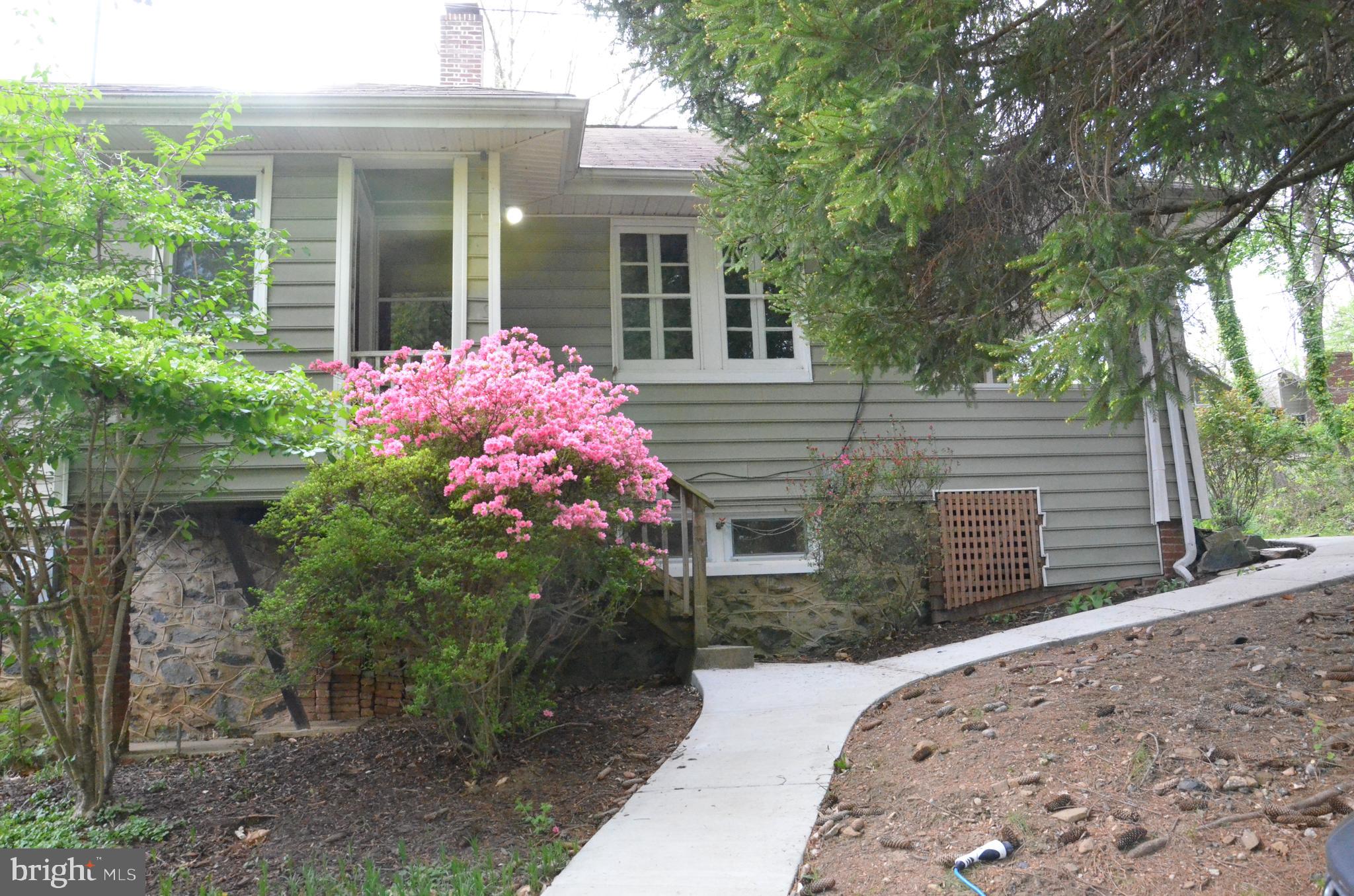 MOUNT WASHINGTON - Residential