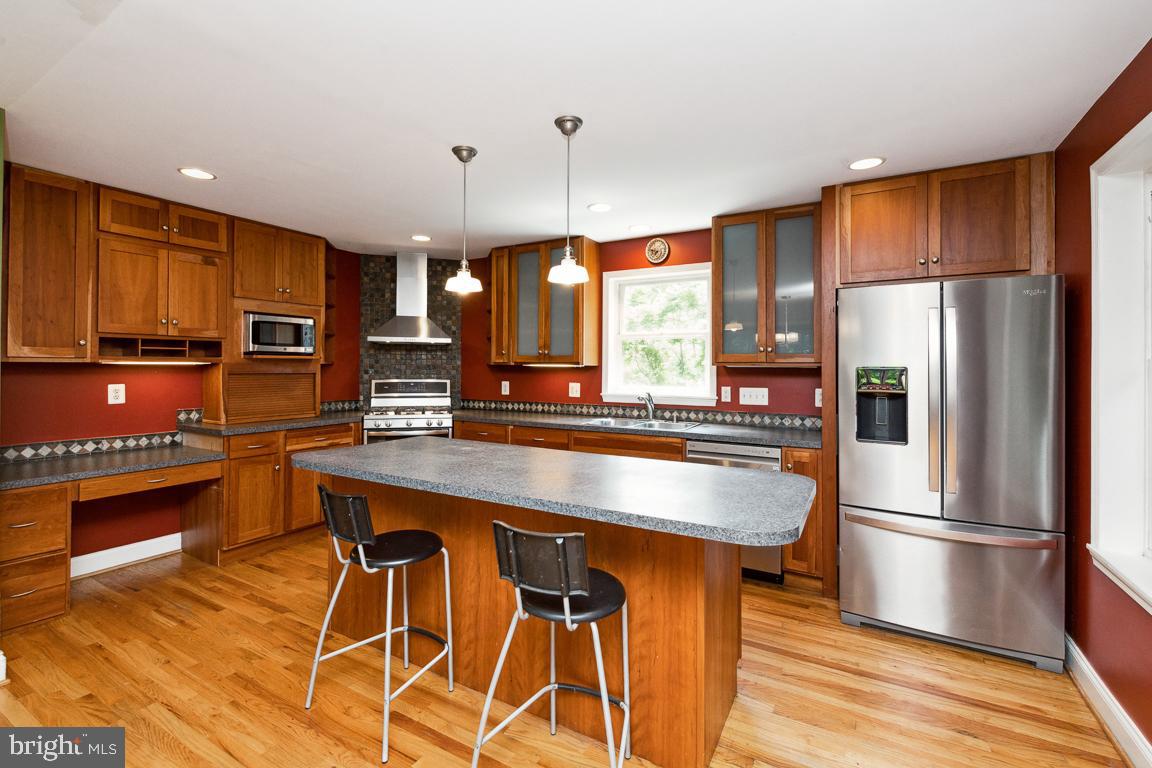 MOUNT WASHINGTON - Residential