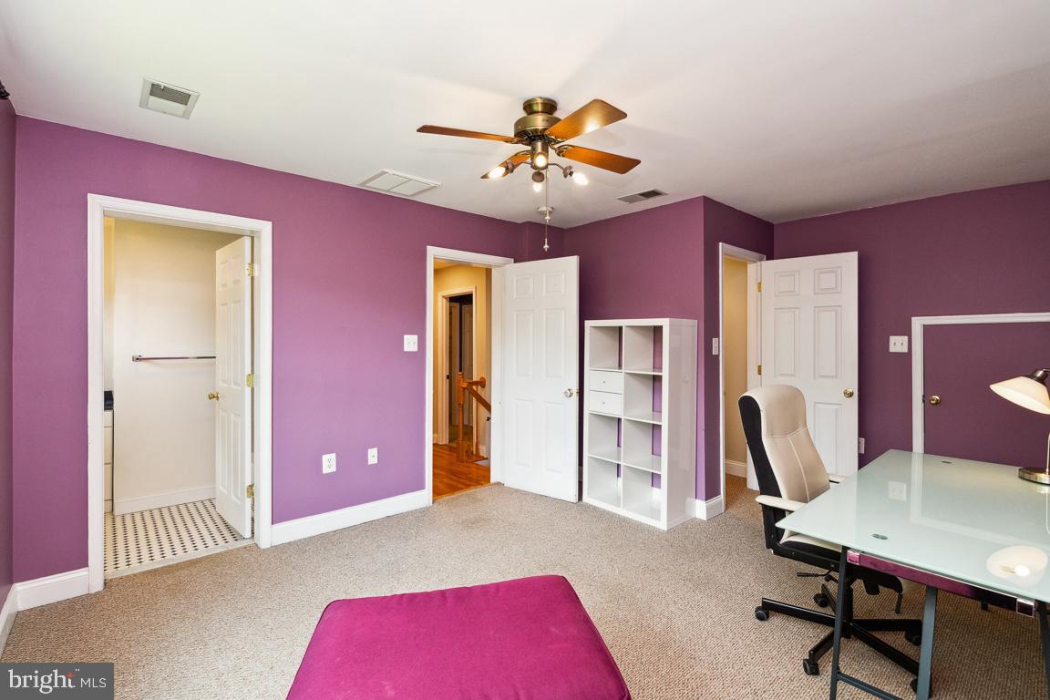 MOUNT WASHINGTON - Residential