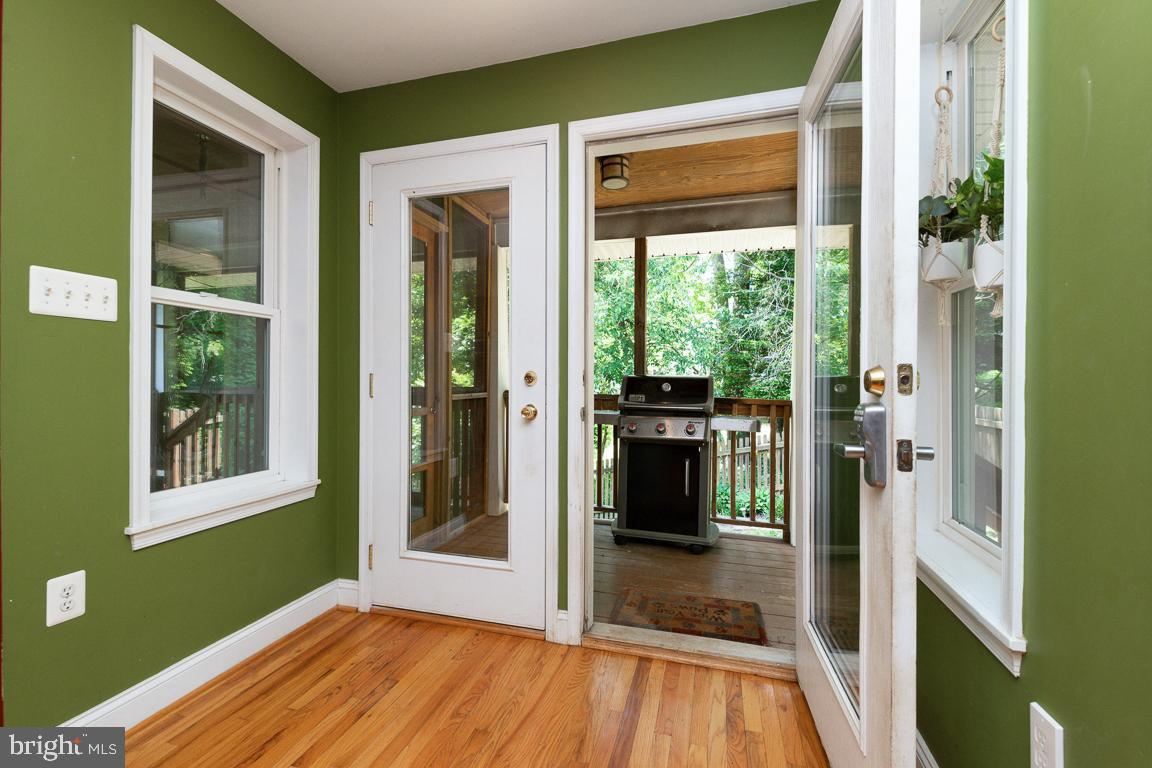 MOUNT WASHINGTON - Residential