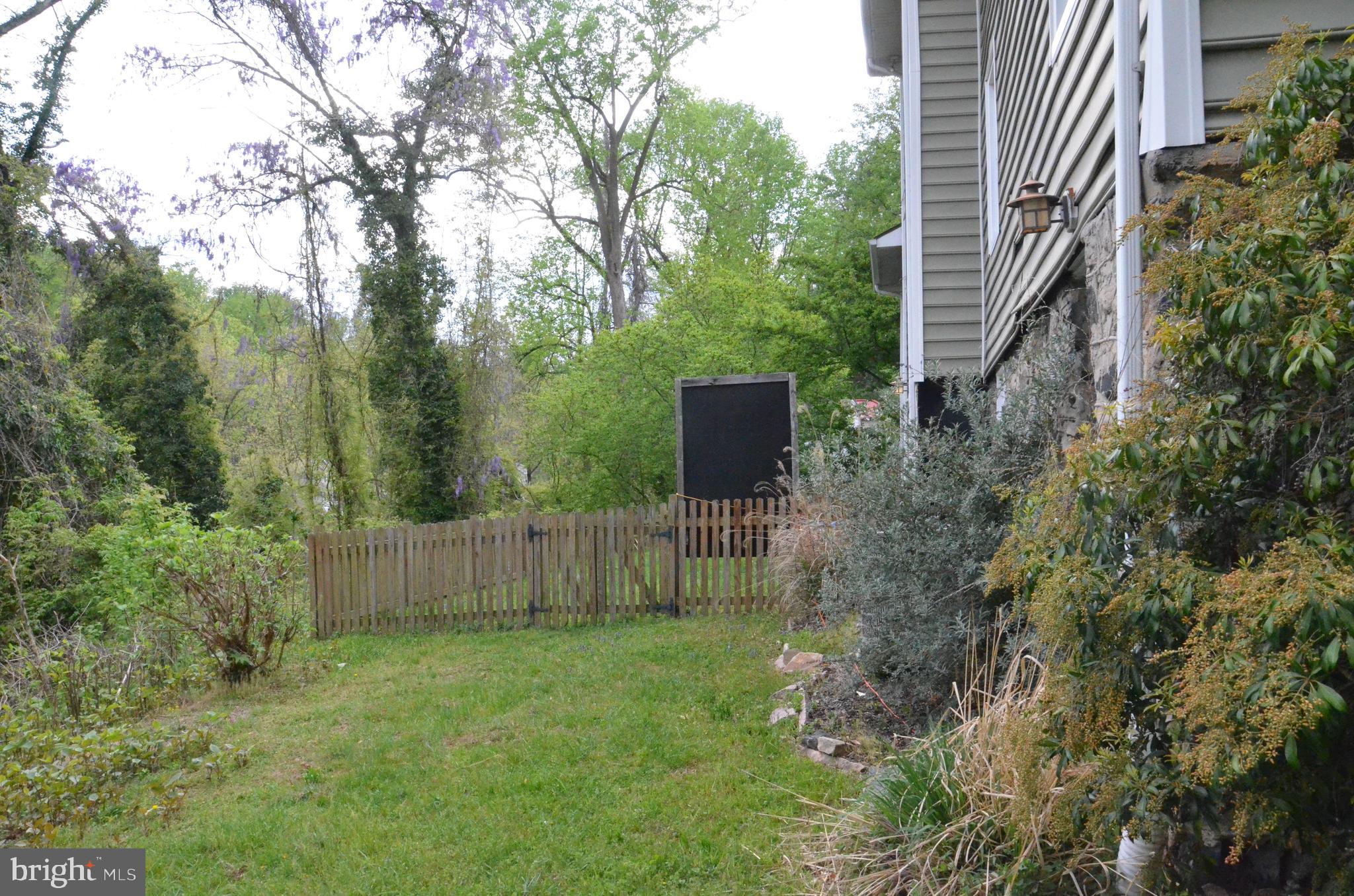 MOUNT WASHINGTON - Residential