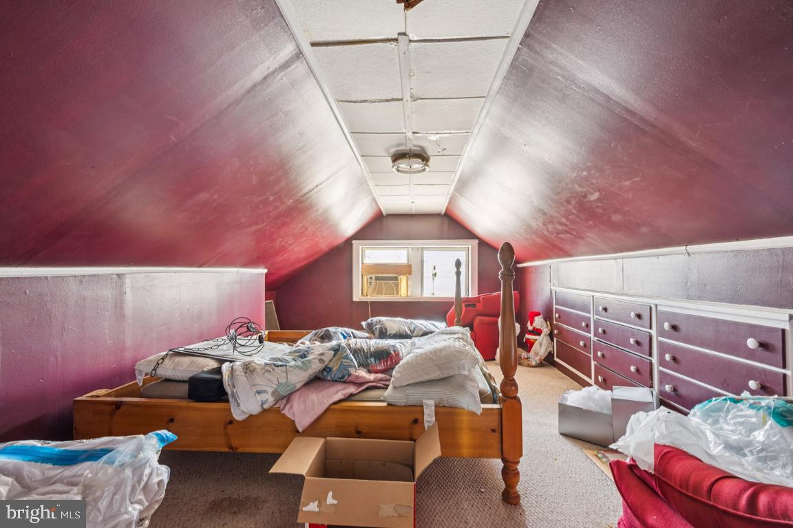 OAKLYN MANOR - Residential