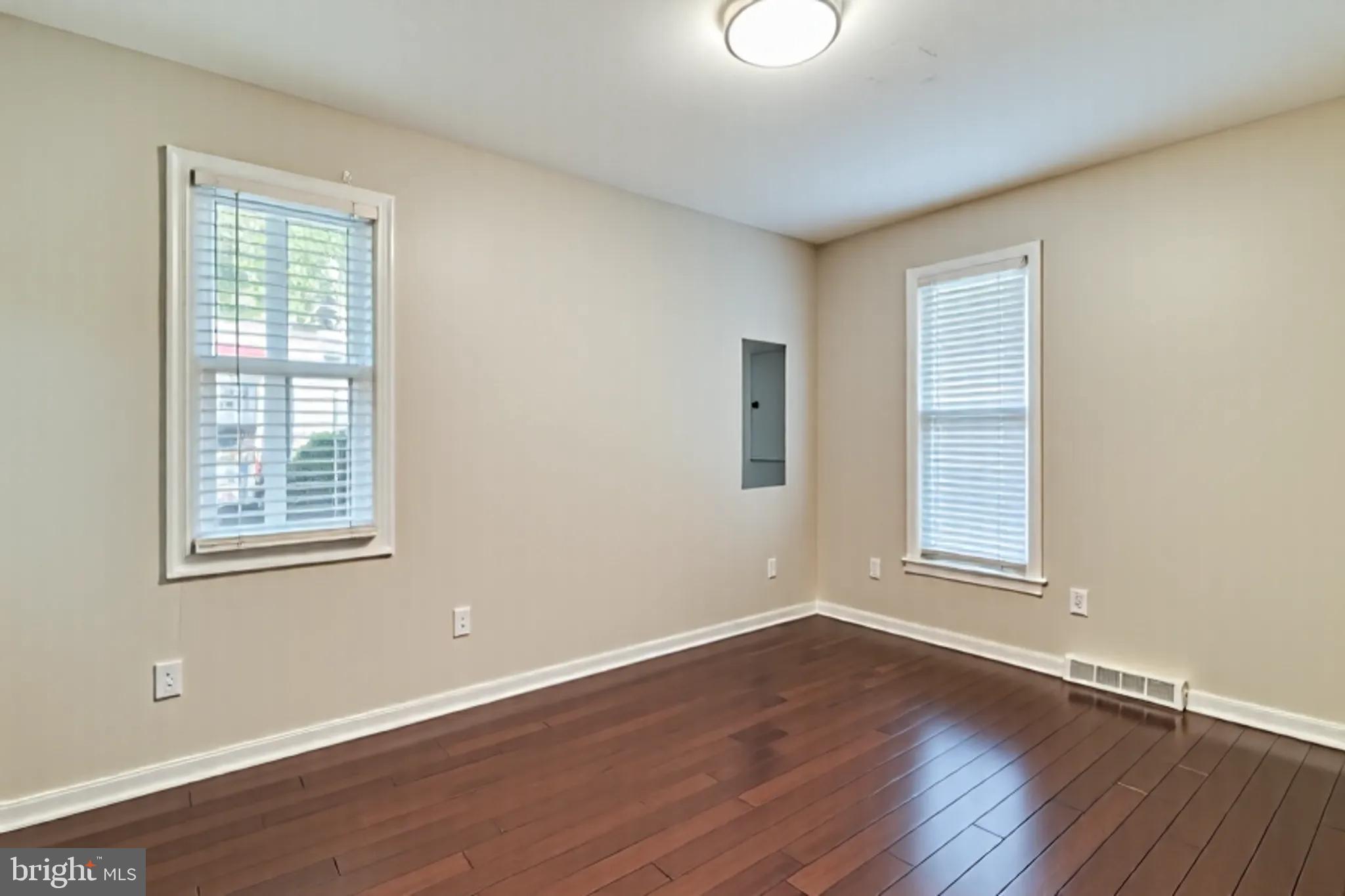 CLARKS RUN - Residential