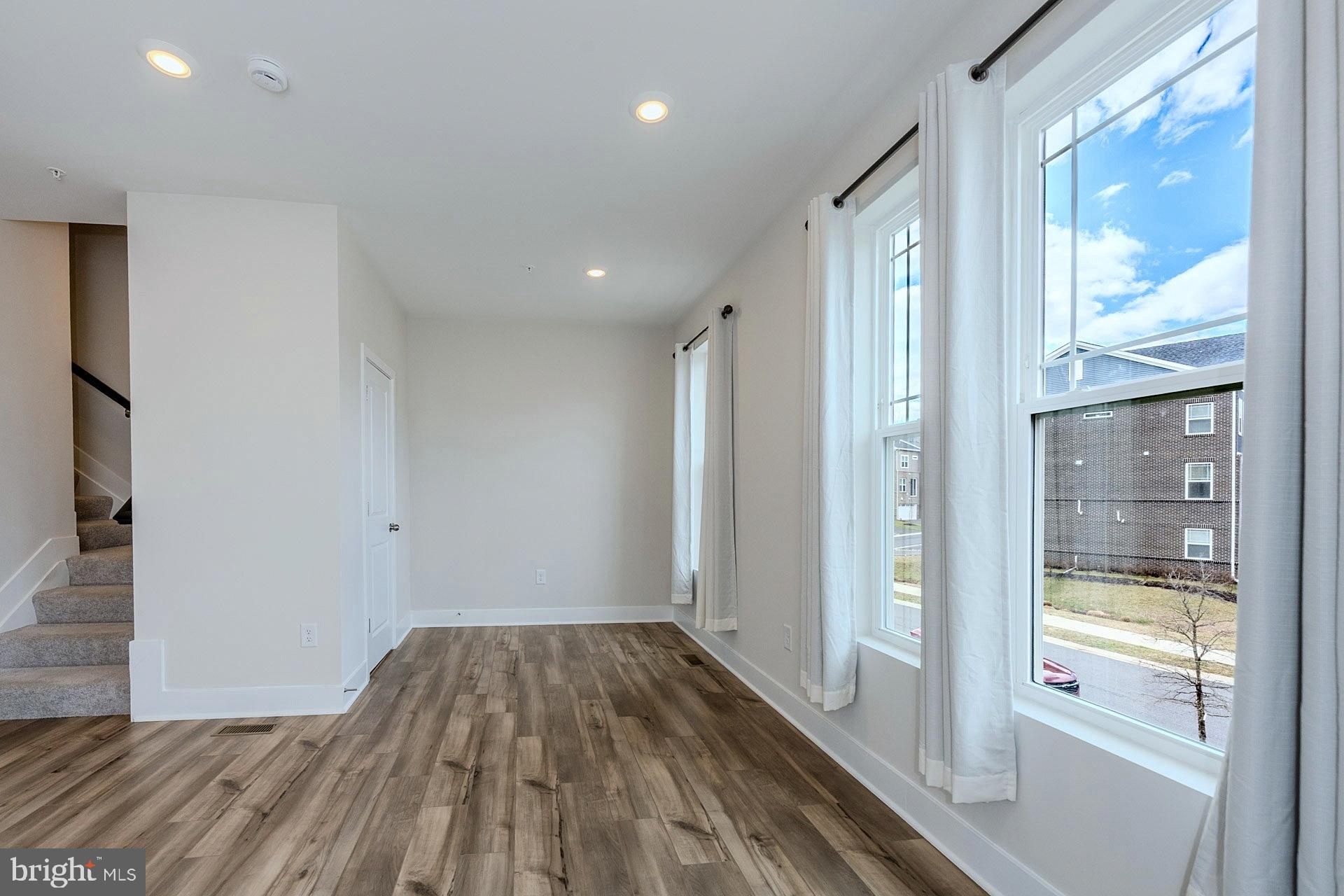 BRYANS ROAD - Residential