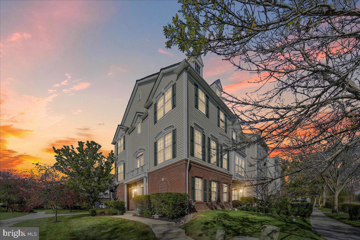 WINDSOR RIDGE - Residential