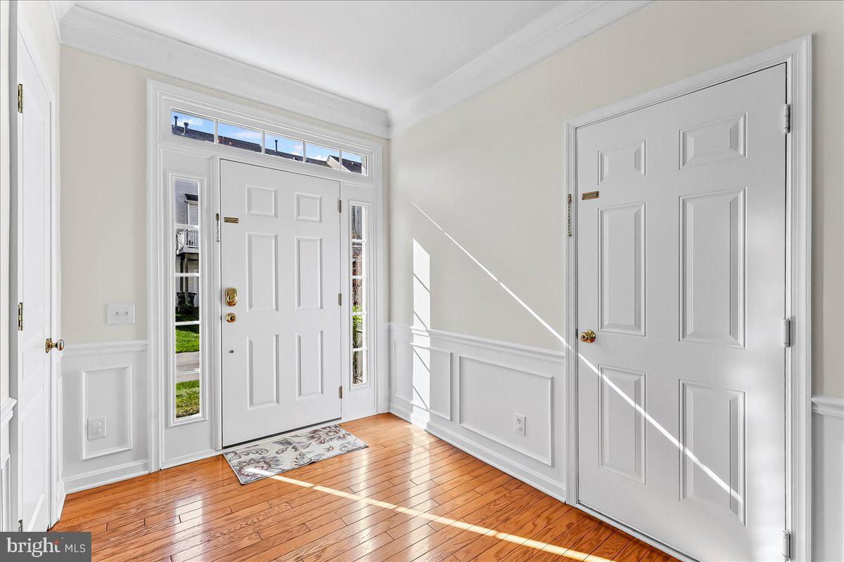 1910 CAVALIER LANE