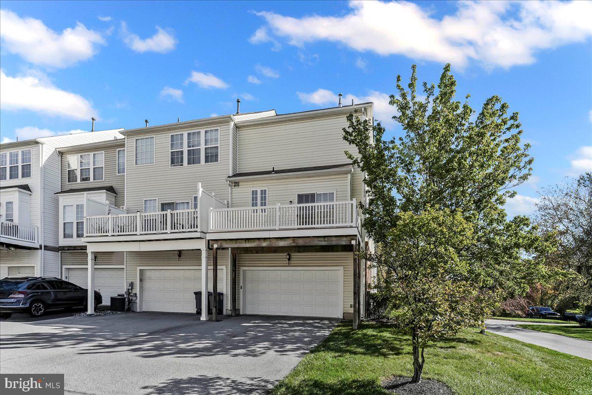 WINDSOR RIDGE - Residential