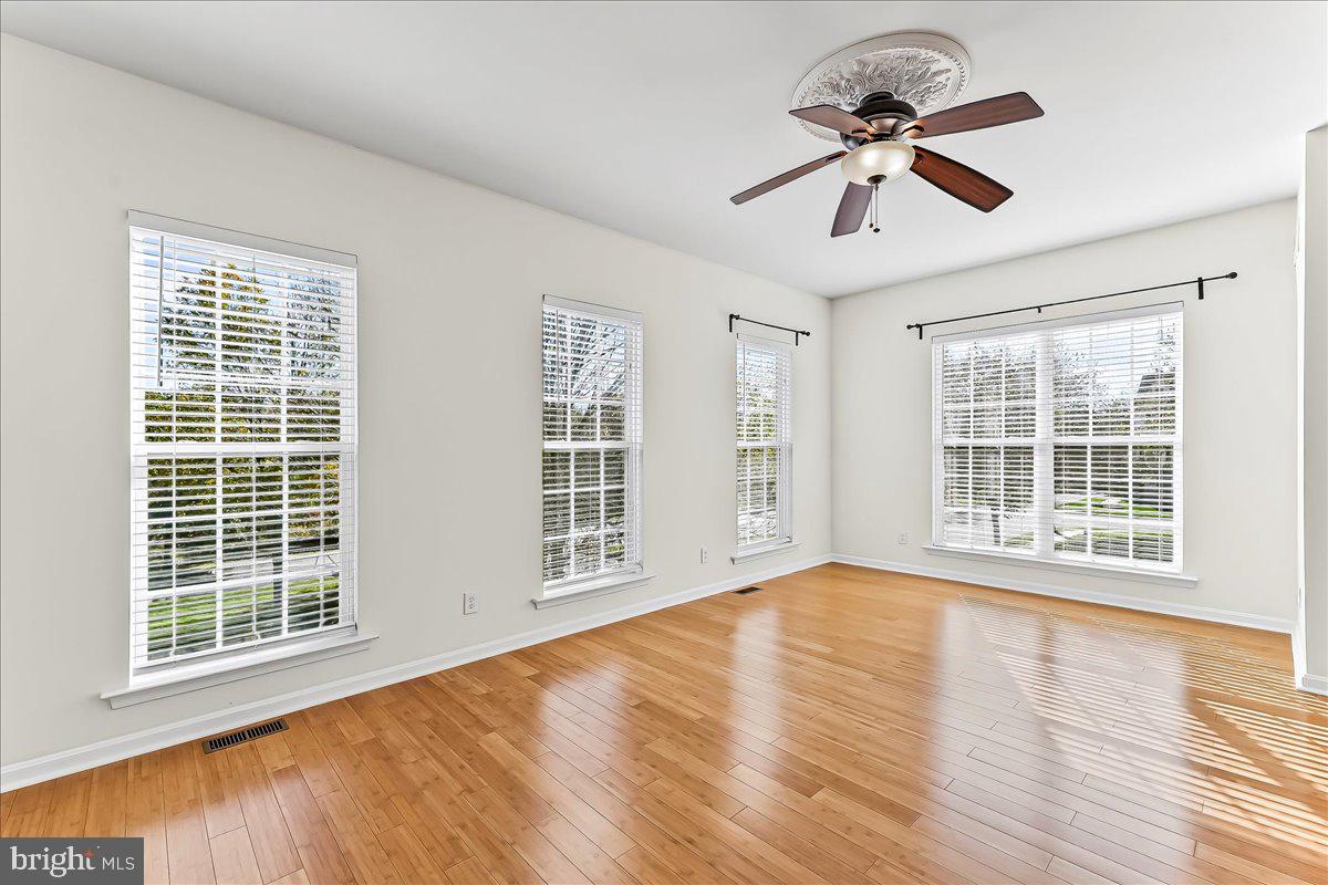 WINDSOR RIDGE - Residential