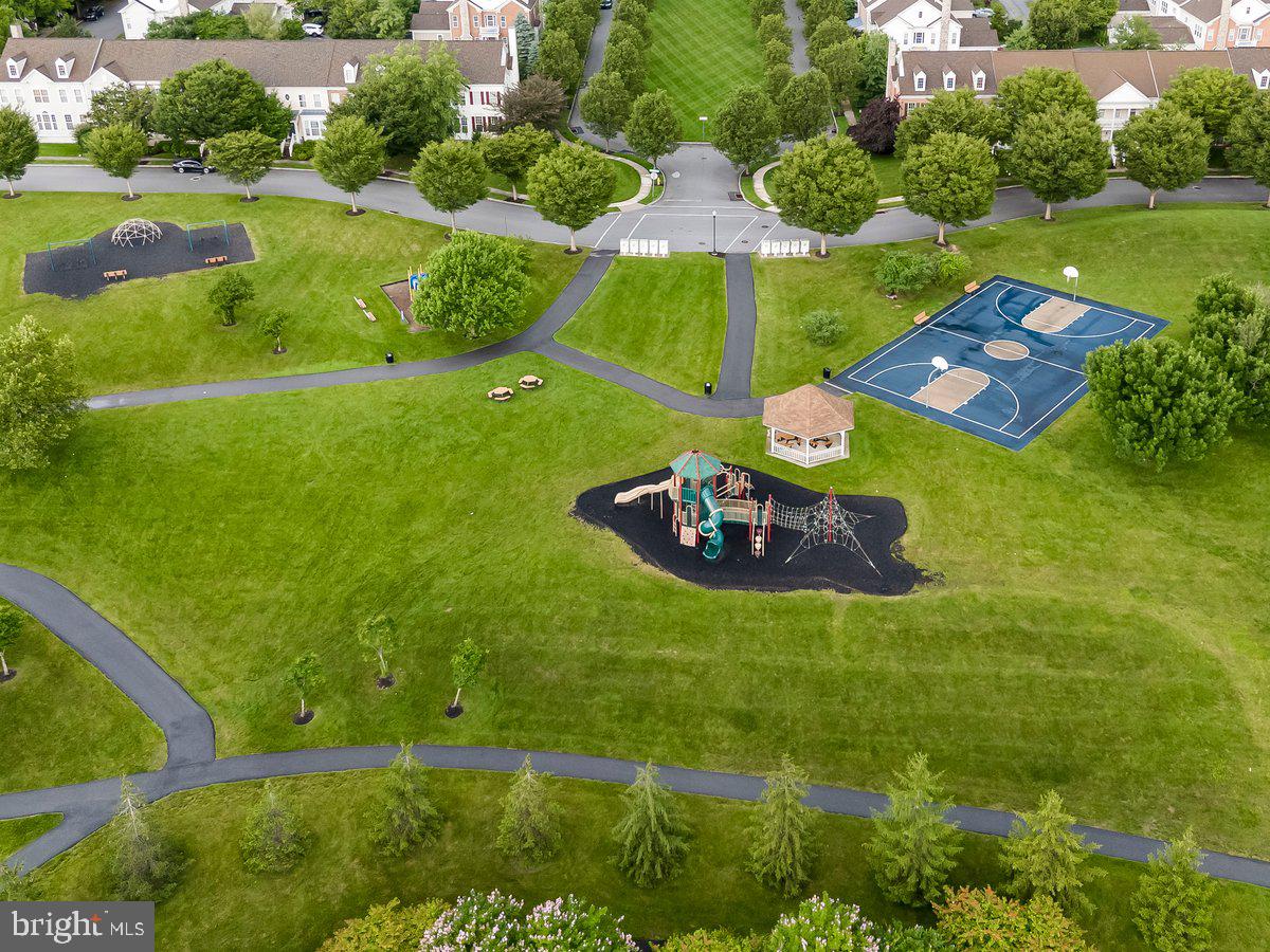 WINDSOR RIDGE - Residential