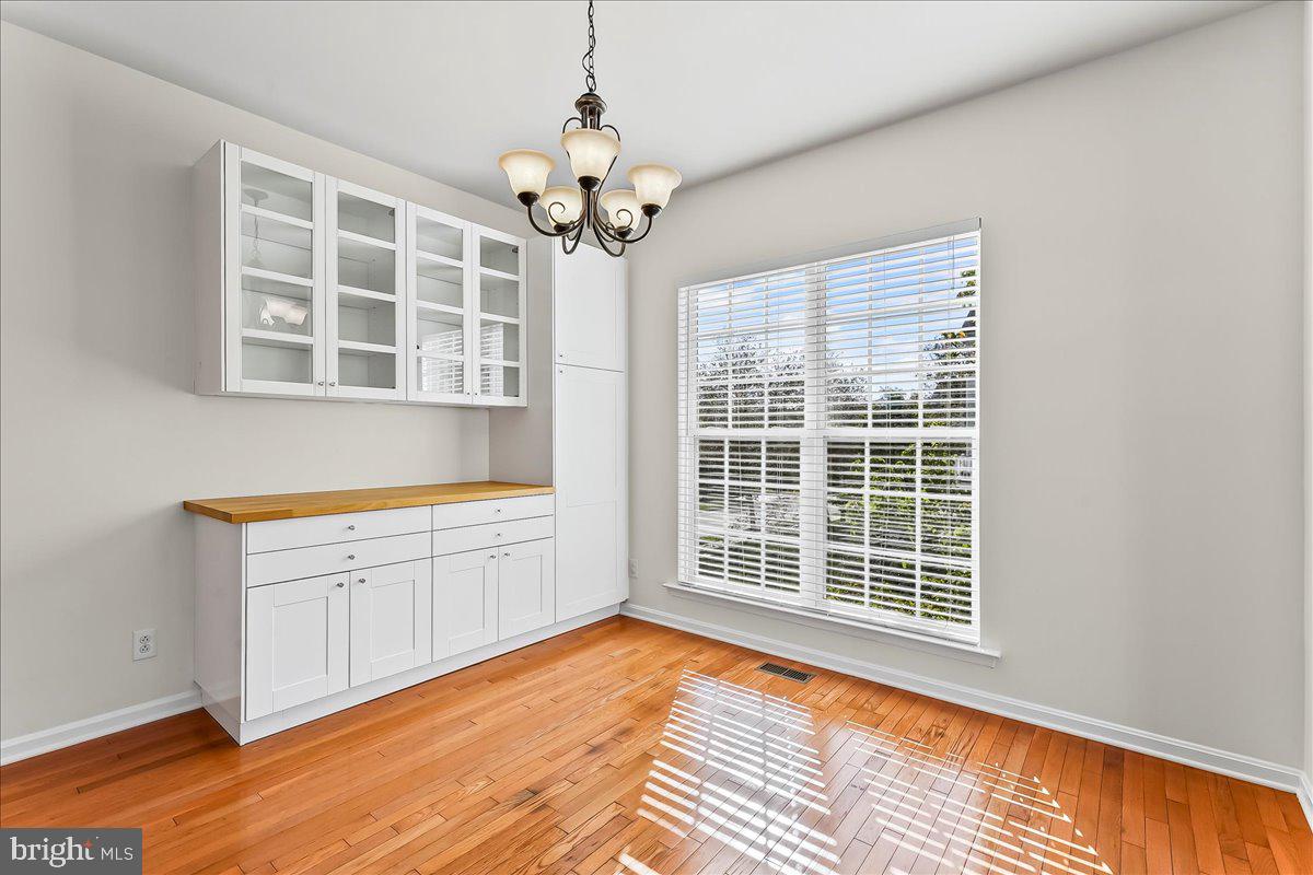 WINDSOR RIDGE - Residential