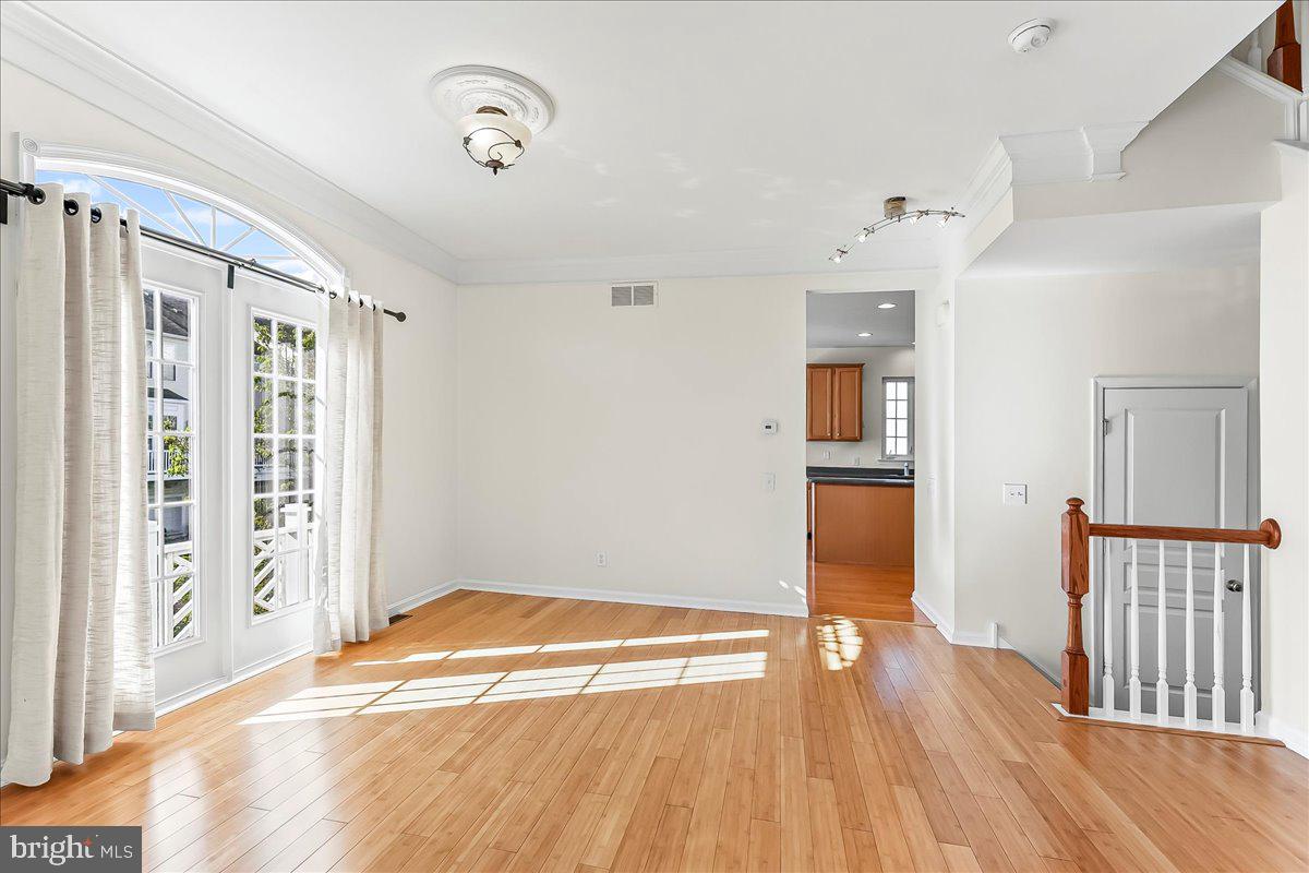 WINDSOR RIDGE - Residential